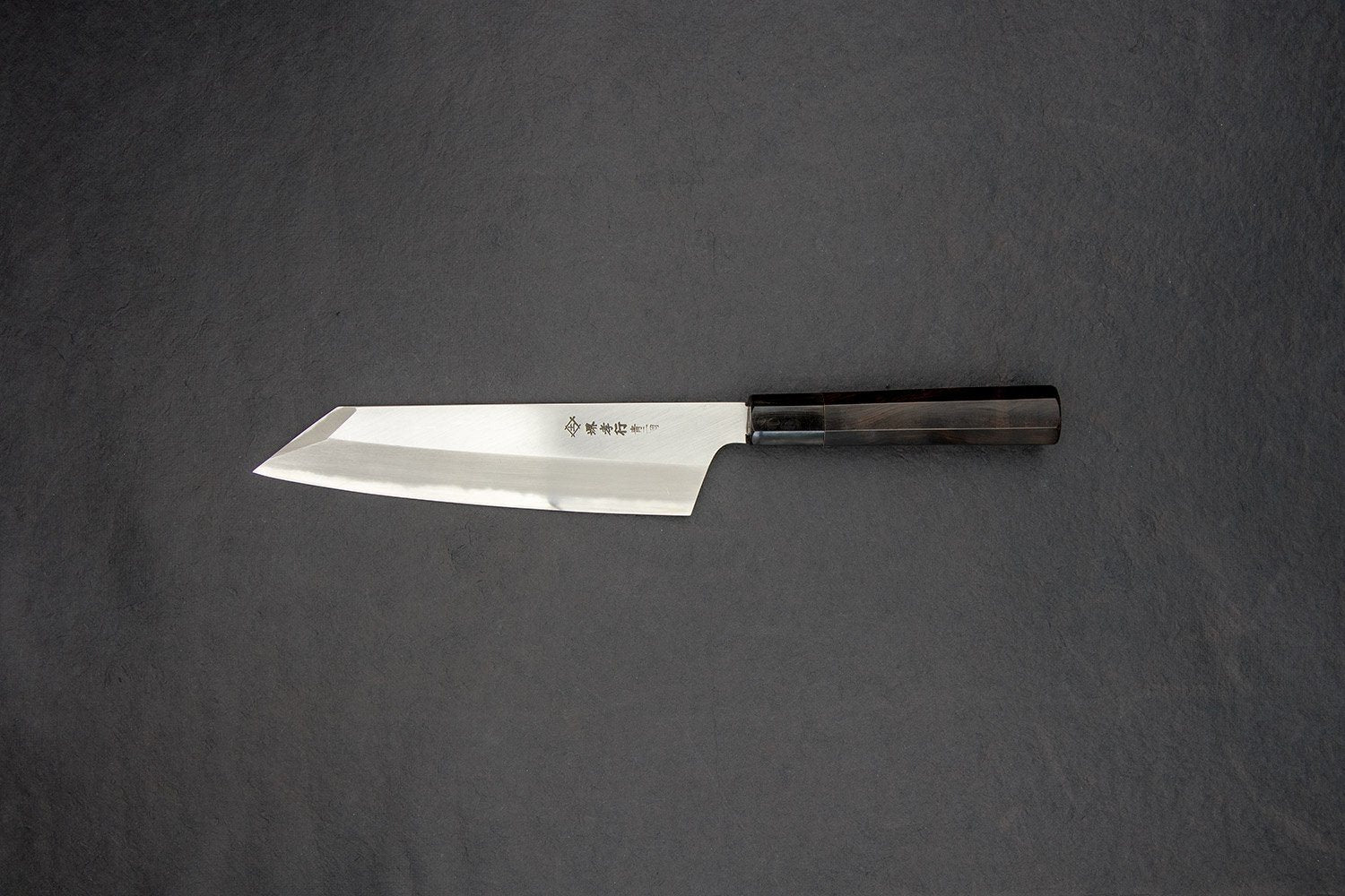 Sakai Takayuki Homura by Itsuo Doi Kengata Gyuto 225mm Japanese Chef Knife - High Carbon Steel Kitchen Knife for Sushi, Meat Cutting & Professional Cooking