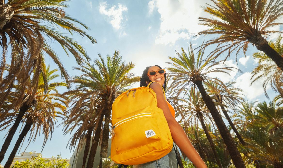 American Tourister Brightup Backpack - Lightweight Travel Backpack for Men & Women, Water-Resistant School Laptop Backpack with USB Charging Port - Perfect for College, Commuting, and Business Travel