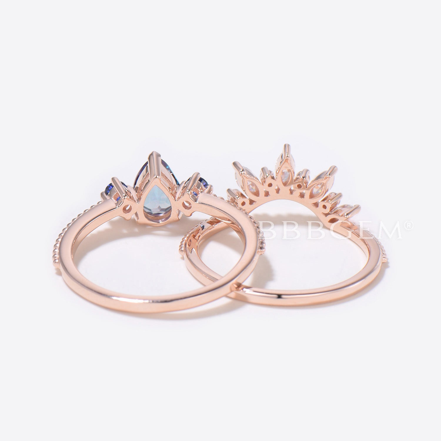Vintage Pear Shaped Alexandrite & Sapphire Engagement Ring Set with Moissanite/Diamond Matching Band - Perfect for Wedding, Anniversary & Proposal Gifts