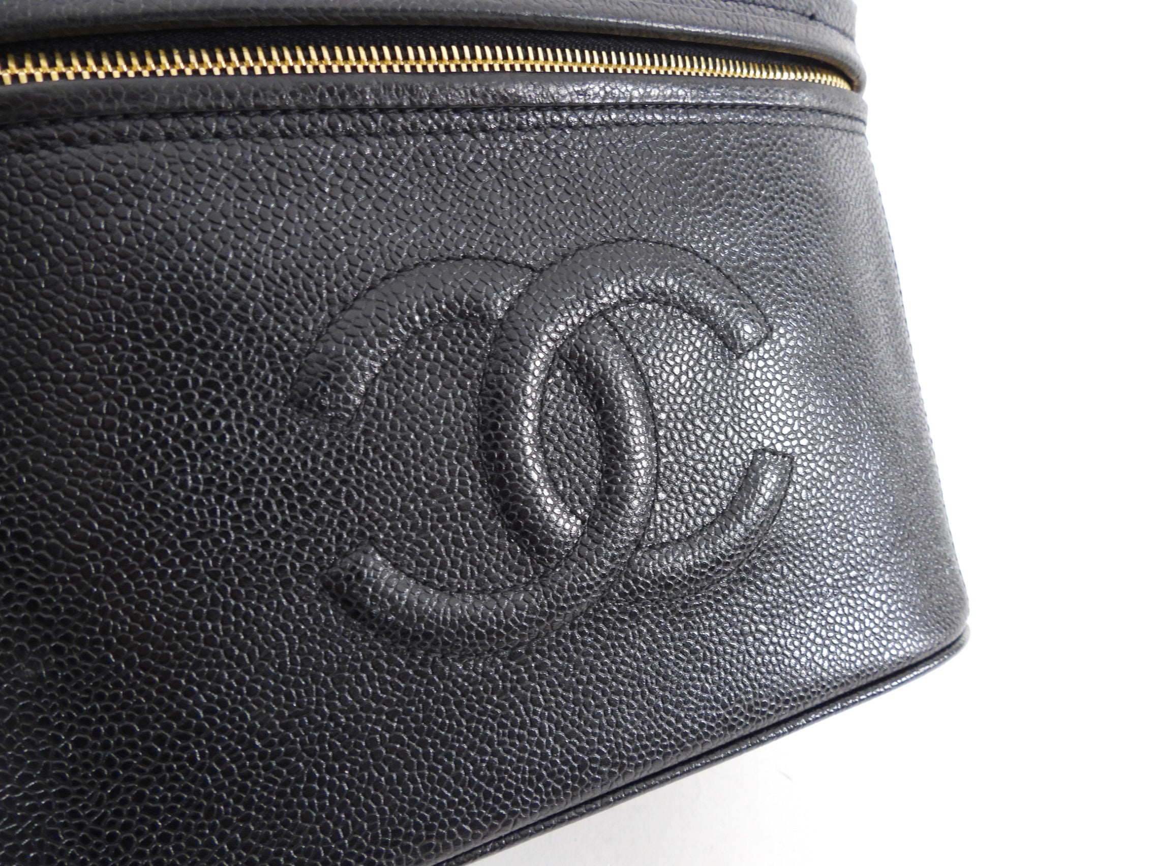 Chanel Vintage 1996 Black Caviar Leather CC Vanity Shoulder Bag - Luxury Crossbody Purse for Women, Perfect for Evening Parties & Date Nights