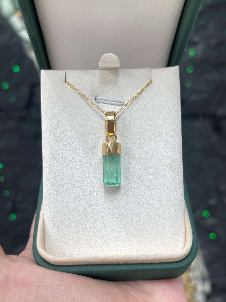 4.51ct 18K Gold Light Green Colombian Emerald Pendant - Natural Rough Crystal Clear Gemstone Jewelry for Women, Perfect for Weddings, Parties & Special Occasions