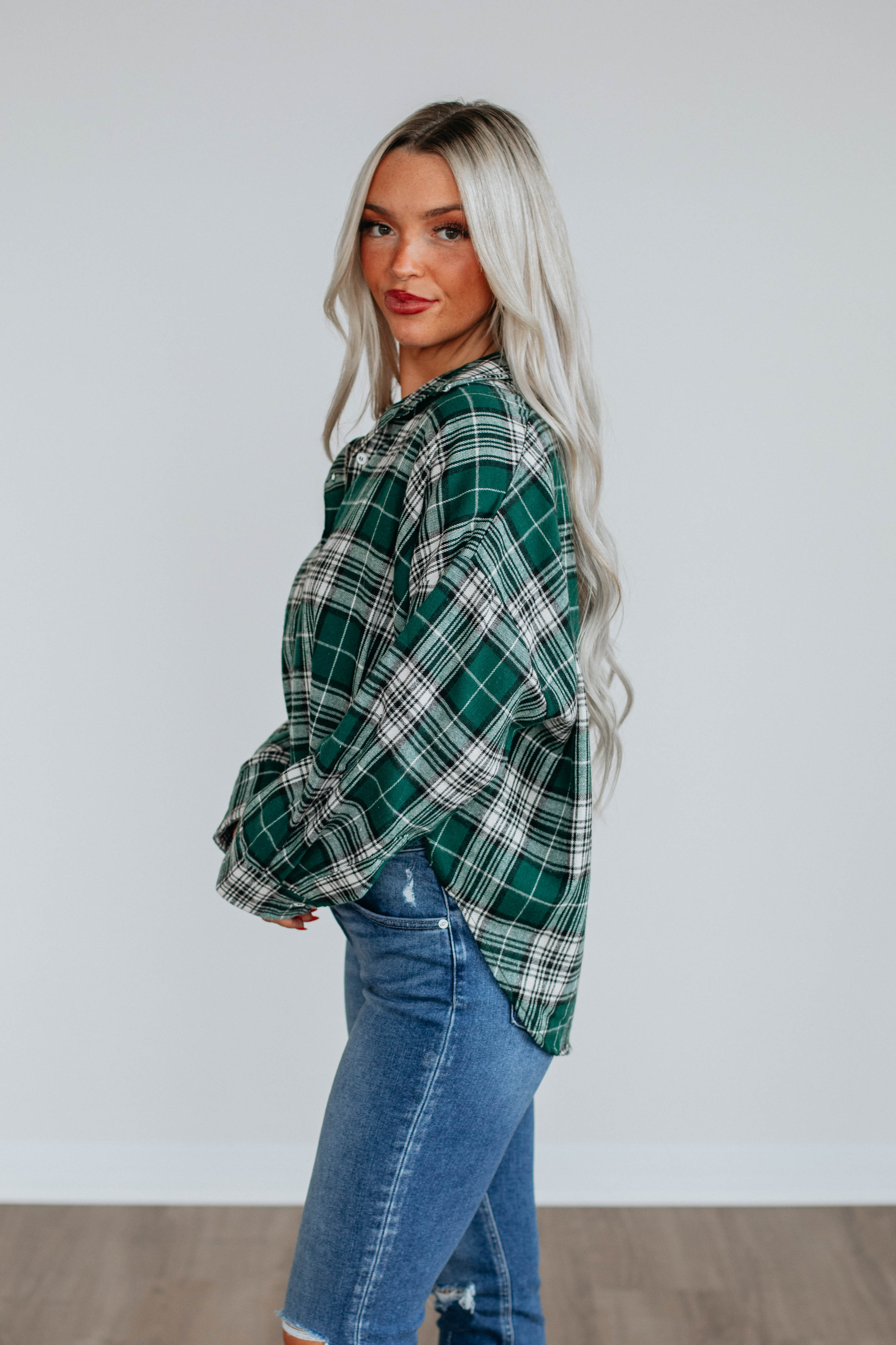 Jona Flannel Top Pine - Soft & Stylish Women's Shirt for Casual Wear & Outdoor Adventures