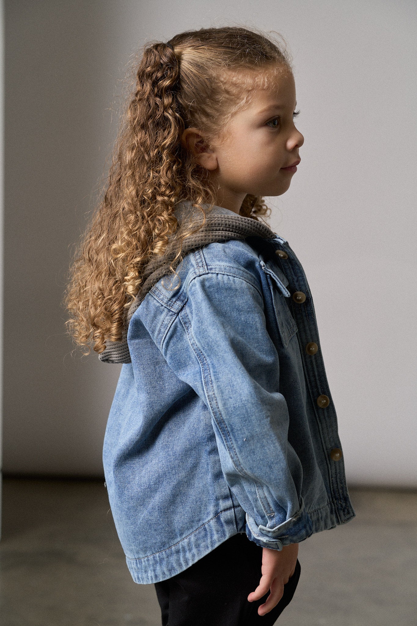 Stylish Light Wash Hooded Denim Shacket Jacket for Men & Women | Casual Outerwear for Fall & Spring | Perfect for Streetwear, Layering, and Everyday Fashion