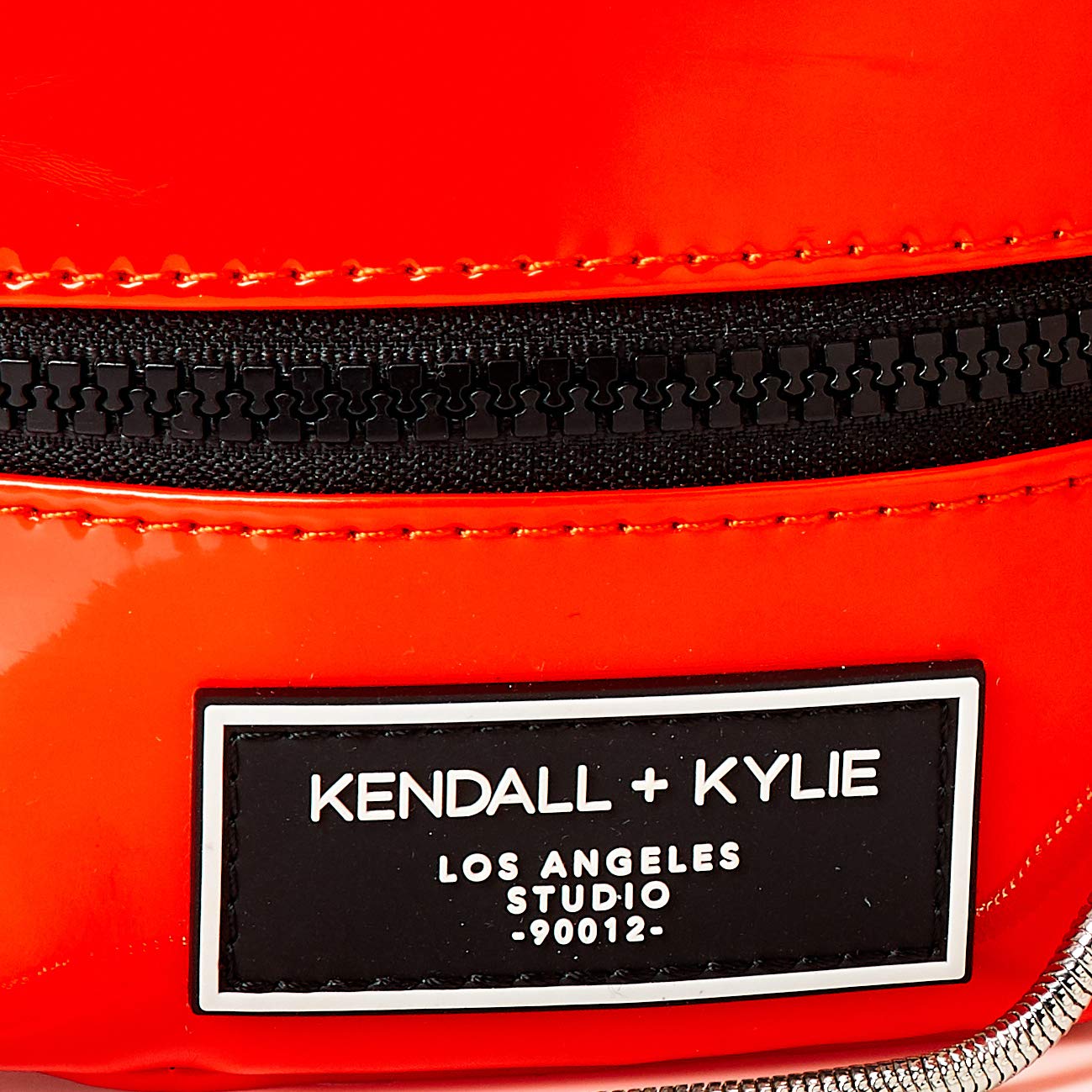 KENDALL + KYLIE Women's Carina Red Crossbody Bag - Stylish Leather Purse for Everyday Use, Date Night & Travel Accessories