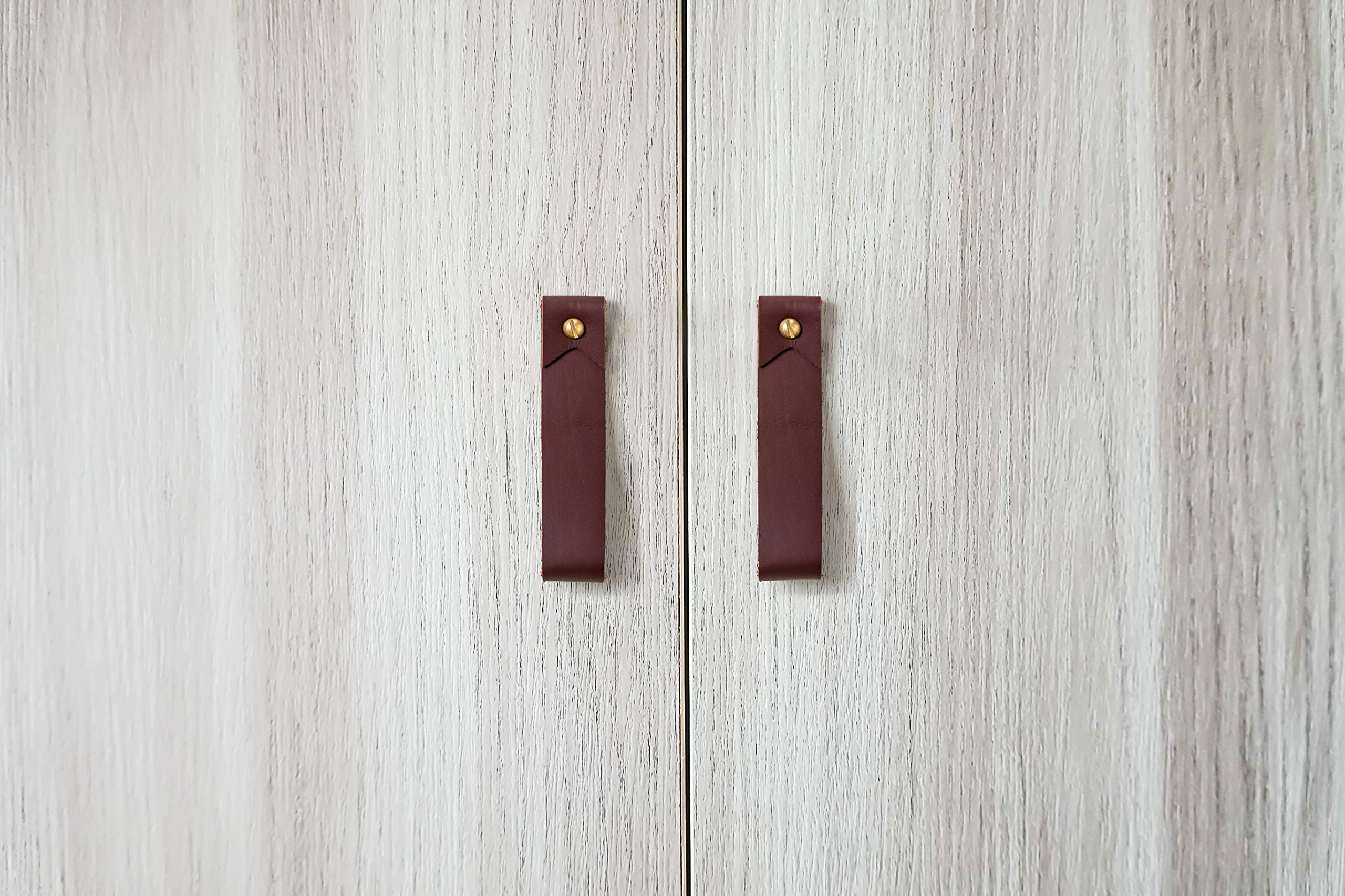 KEYAIIRA - Medium Leather and Brass Drawer Pulls - Rustic Gold Cabinet Knobs & Handles for Kitchen, Closet, Furniture - Minimalist Home Decor Hardware for Cabinets, Dressers, and DIY Projects