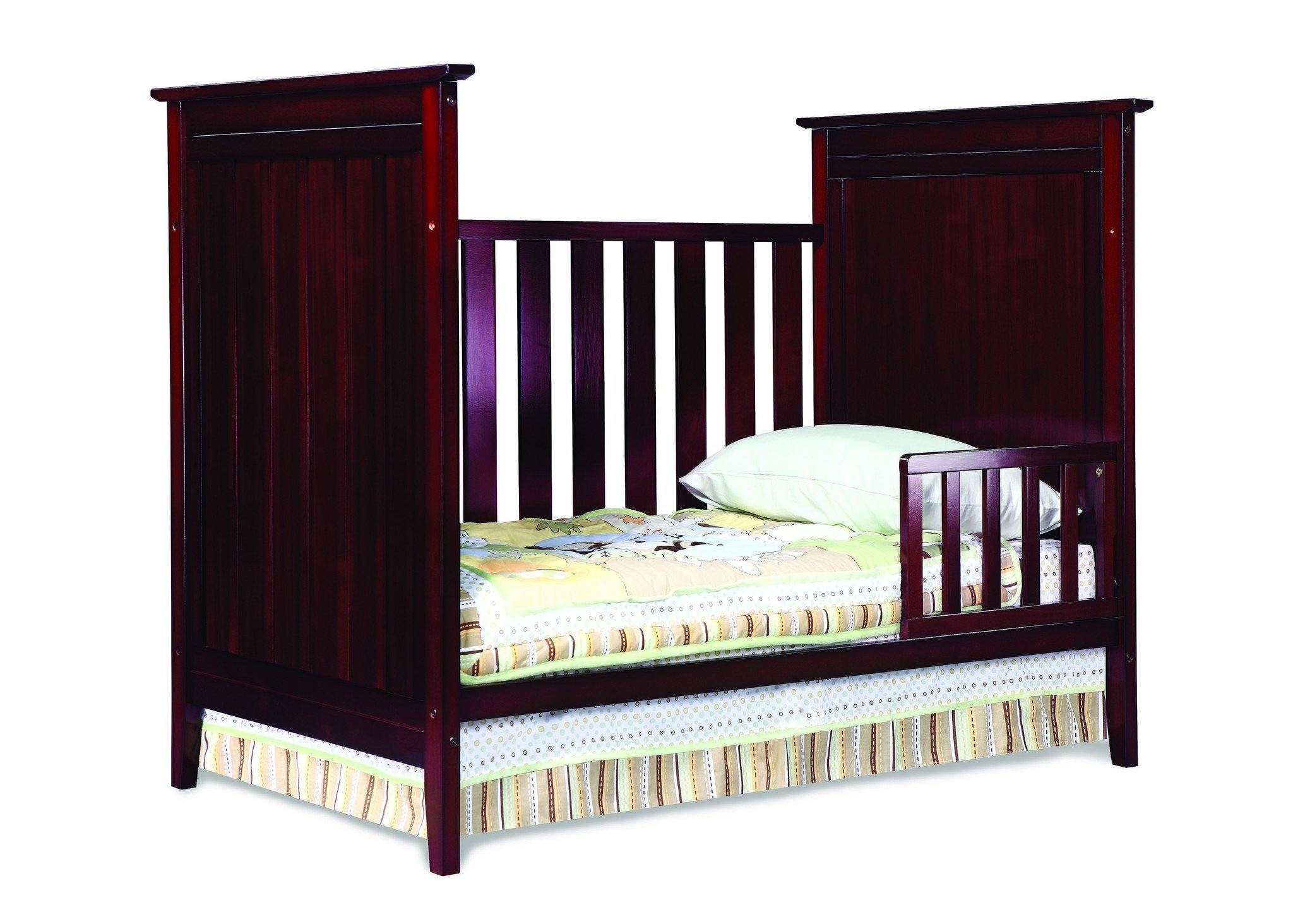 Melody 3-in-1 Convertible Baby Crib - Toddler Bed & Daybed - Safe & Stylish Nursery Furniture for Newborns to Kids | Perfect for Bedrooms, Daycare & Guest Rooms