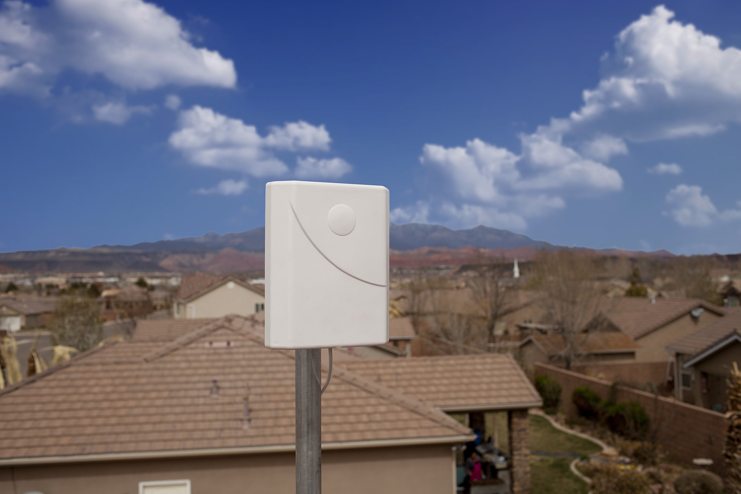 weBoost Home 3G Cell Phone Signal Booster Kit - 32x Stronger Signal for Home & Office | Covers 1500 sq ft | Supports Multiple Devices | Perfect for Remote Work & Rural Areas