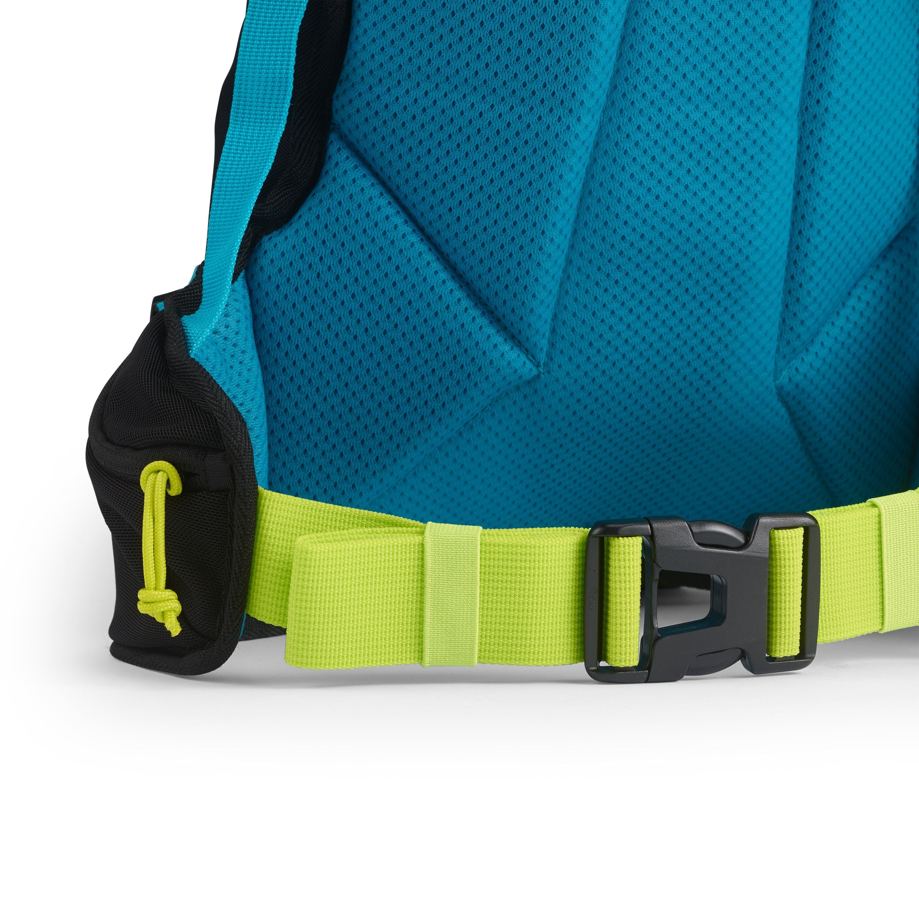 High Sierra Hydrahike 2.0 16L Hydration Backpack - Lightweight Water Bladder Pack for Hiking, Running & Outdoor Adventures (Black)