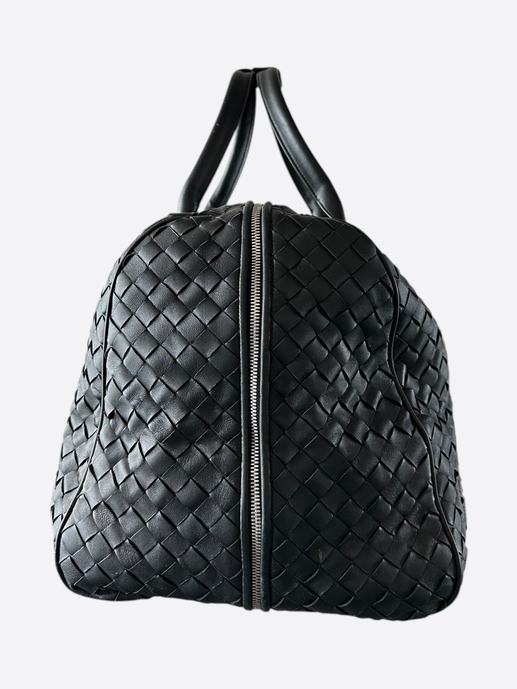 Bottega Veneta Black Large Duffle Bag for Travel, Gym & Weekend Getaways - Premium Leather Carryall Luggage for Men & Women