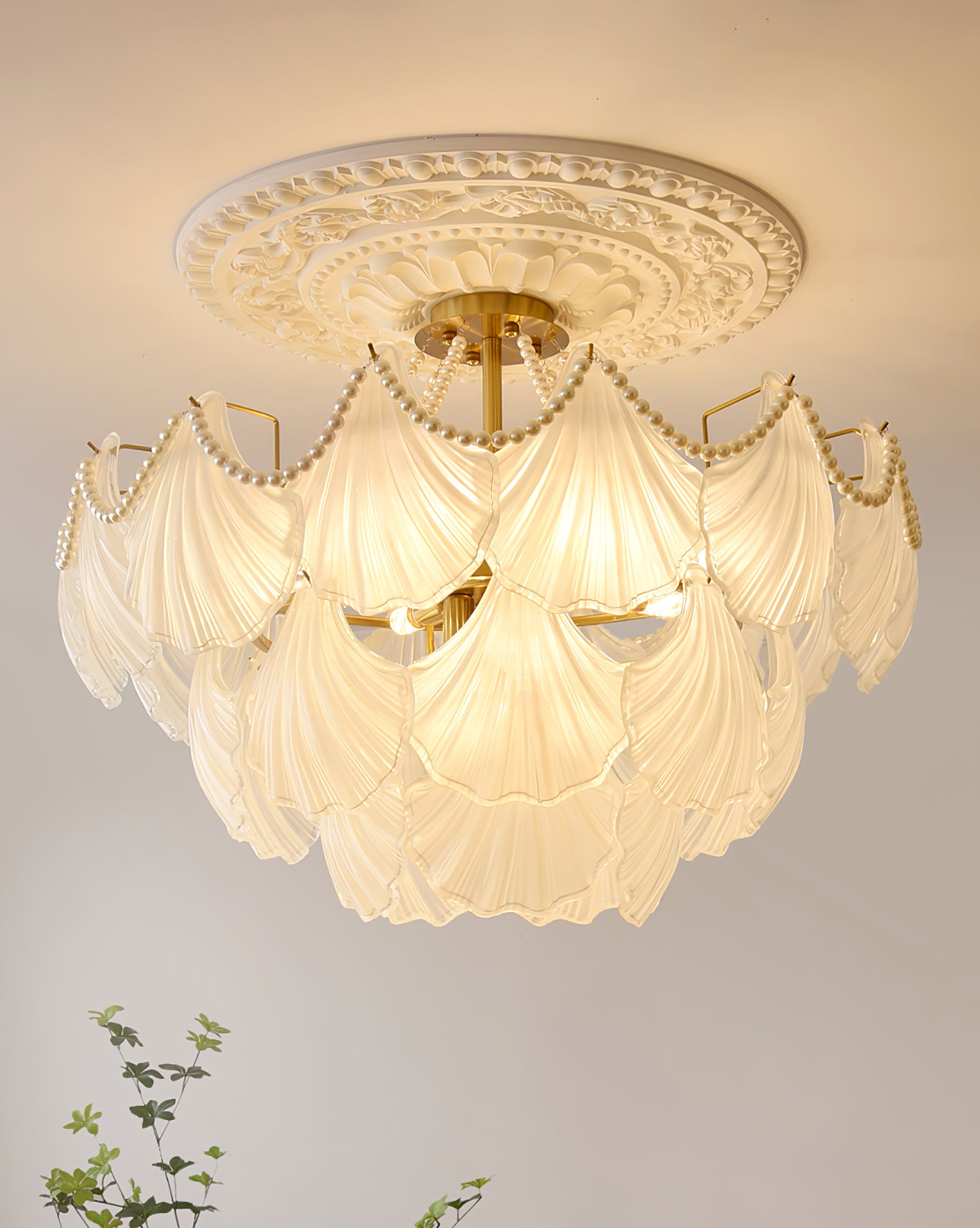 Elegant Scallop Shell Chandelier - Modern Coastal Lighting Fixture for Dining Room, Bedroom, and Beach House Decor