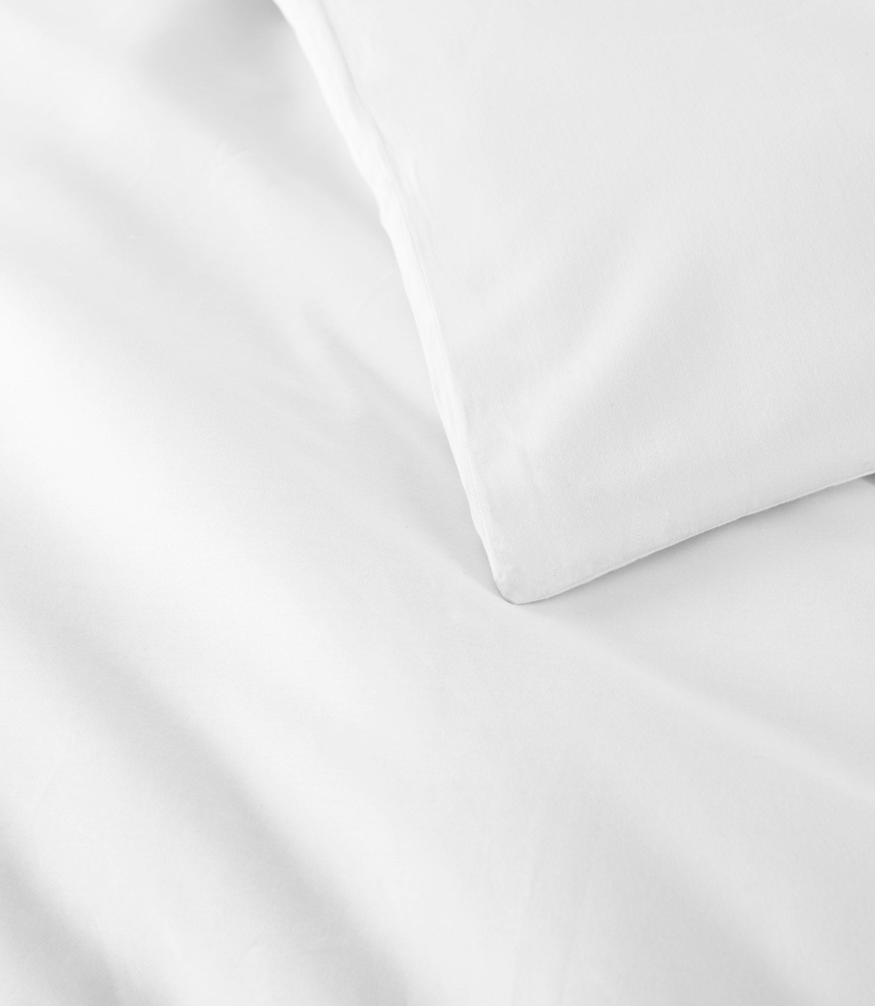 Clara Sateen Duvet Cover Set - Soft & Luxurious 100% Cotton Bedding - Queen Size (Includes Duvet Cover & Pillowcases) - Perfect for Master Bedroom, Guest Room & Hotel Stays