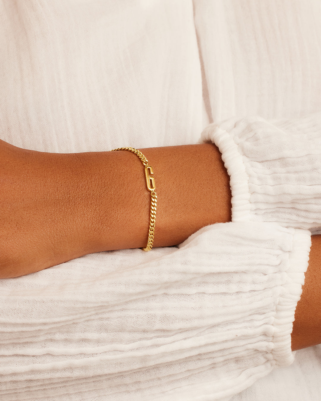 Wilder Alphabet Bracelet - Custom Name Bracelet for Women & Girls - Perfect Gift for Birthdays, Anniversaries & Everyday Wear