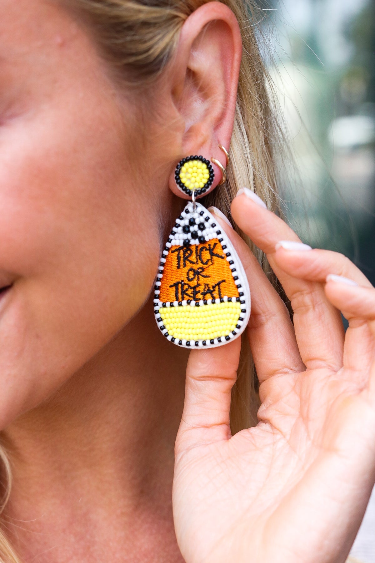 Halloween Candy Corn Dangle Earrings for Women - Fun Trick or Treat Jewelry Gift for Costume Parties & Festive Celebrations