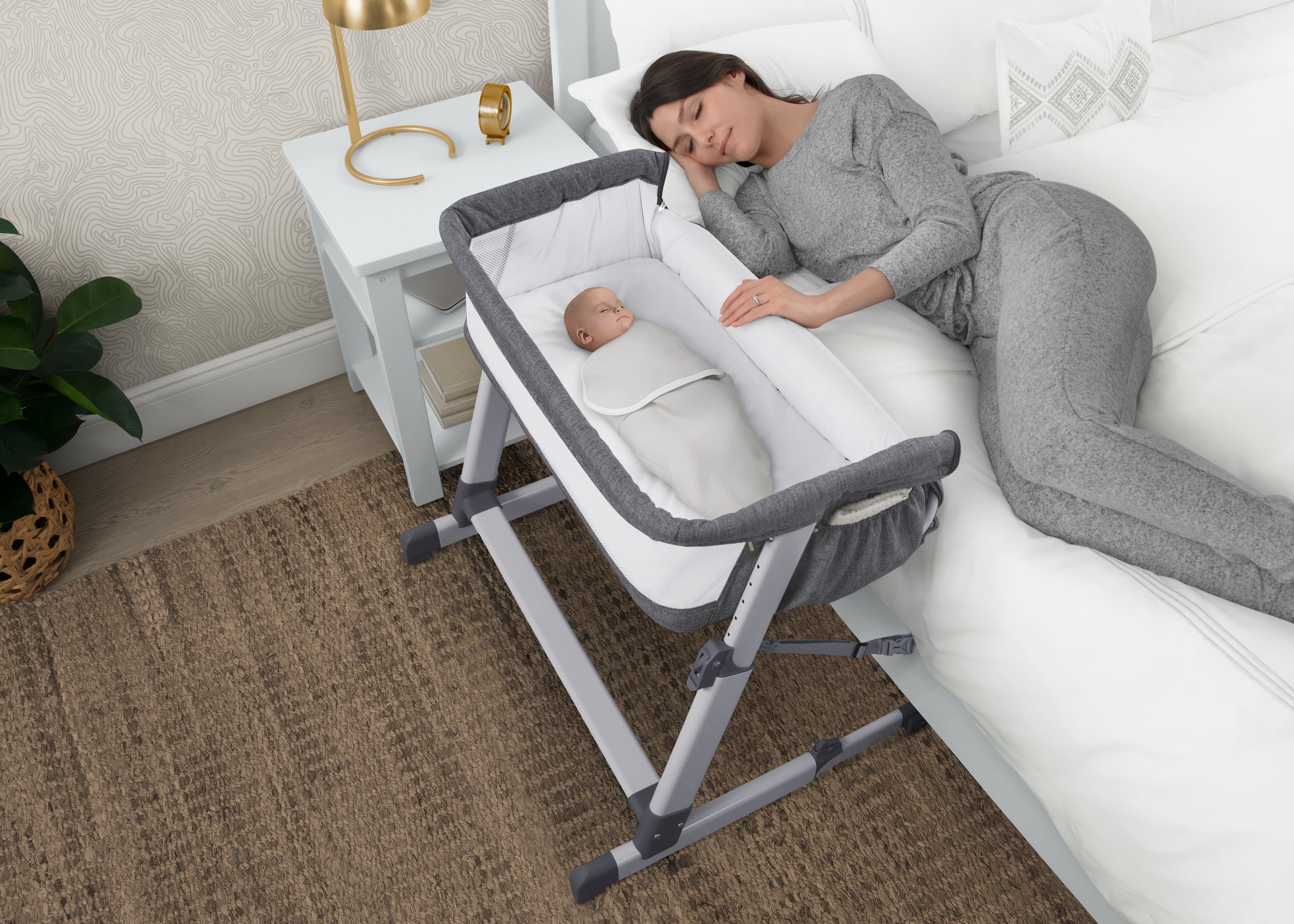 Dream Baby Bassinet for Newborns - Portable & Adjustable Bedside Crib for Safe Co-Sleeping | Perfect Nursery Essential for Infants 0-6 Months