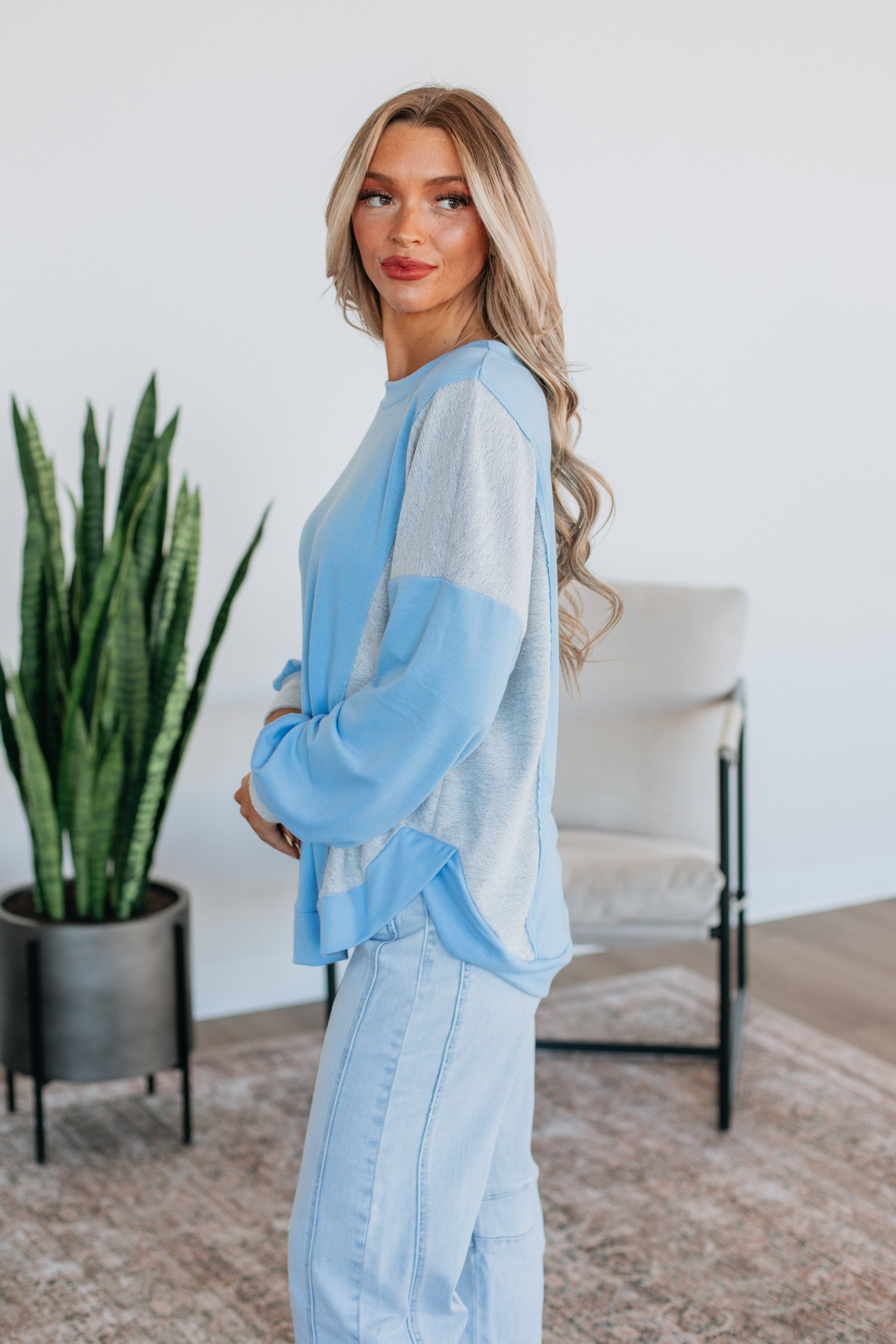 Rayne Colorblock Sweatshirt for Women - Trendy Pullover with Contrast Panels | Cozy Casual Wear for Fall, Winter & Street Style Outfits