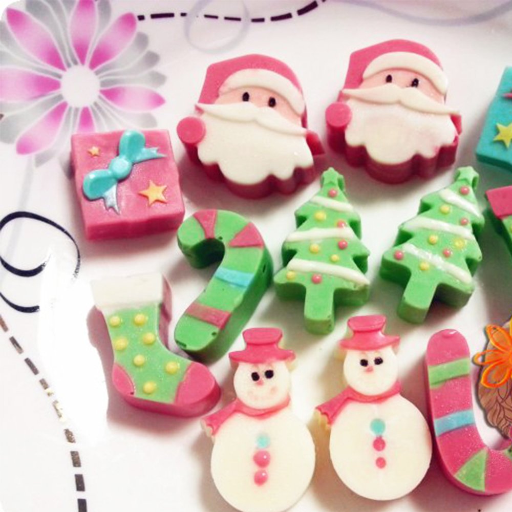 3 Pack Silicone Christmas Candy Molds for Holiday Baking - Reusable Red & Green Chocolate Molds for Cake Decorating, Cookies, DIY Desserts (Christmas Party, Gift Making, Home Baking)