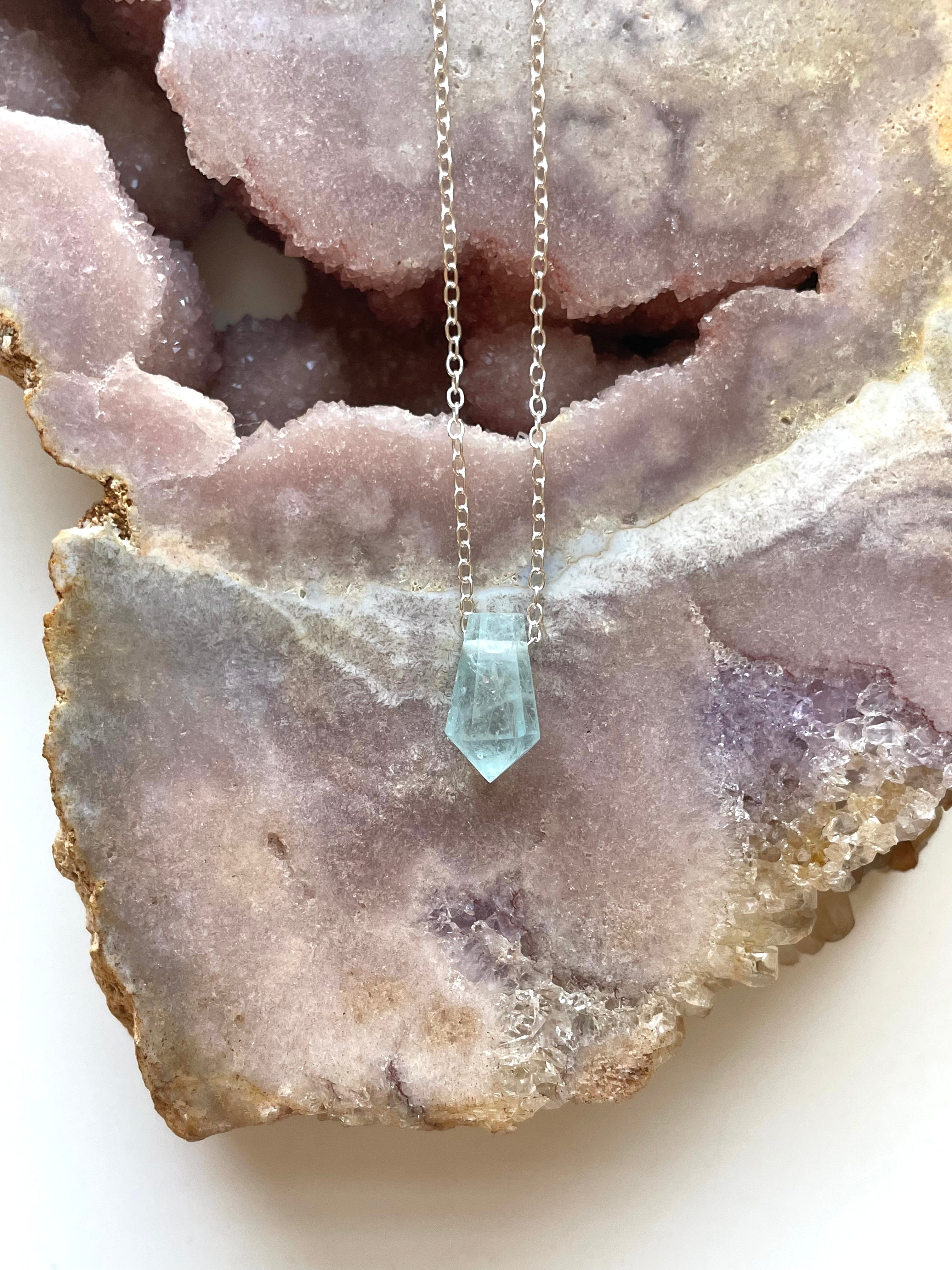Blue Aquamarine Point Crystal Necklace Sterling Silver - Elegant Healing Jewelry for Women, Perfect for Gifts, Meditation & Spiritual Energy