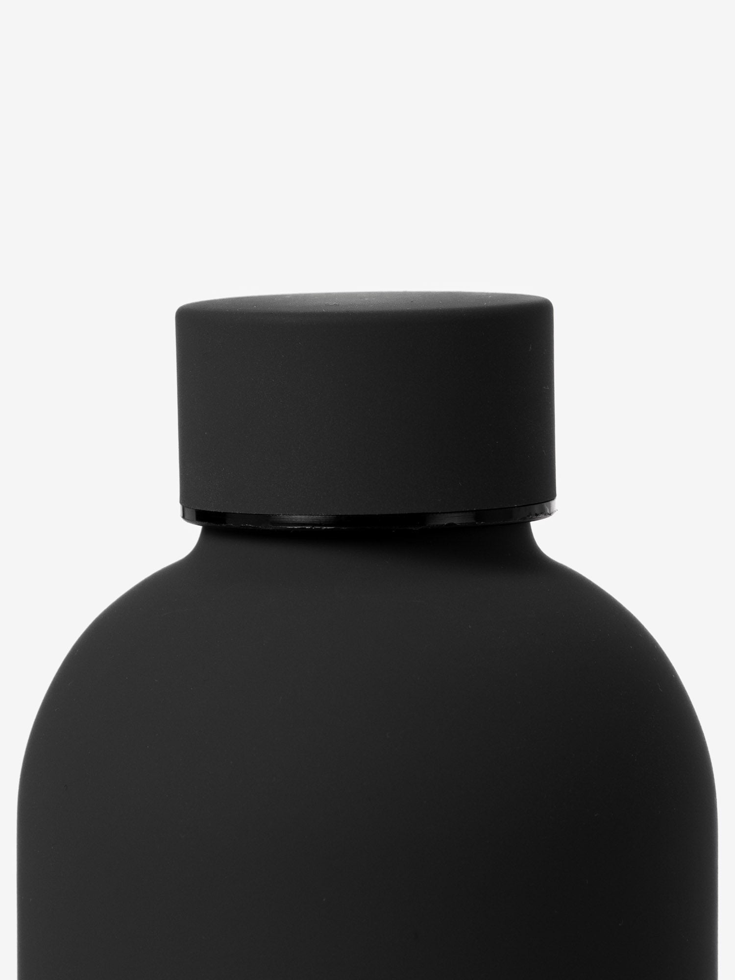 Premium Core Steel Water Bottle - Matte Black, 20oz Vacuum Insulated Stainless Steel Thermos for Hot & Cold Drinks - Ideal for Gym, Hiking, Camping & Office Use