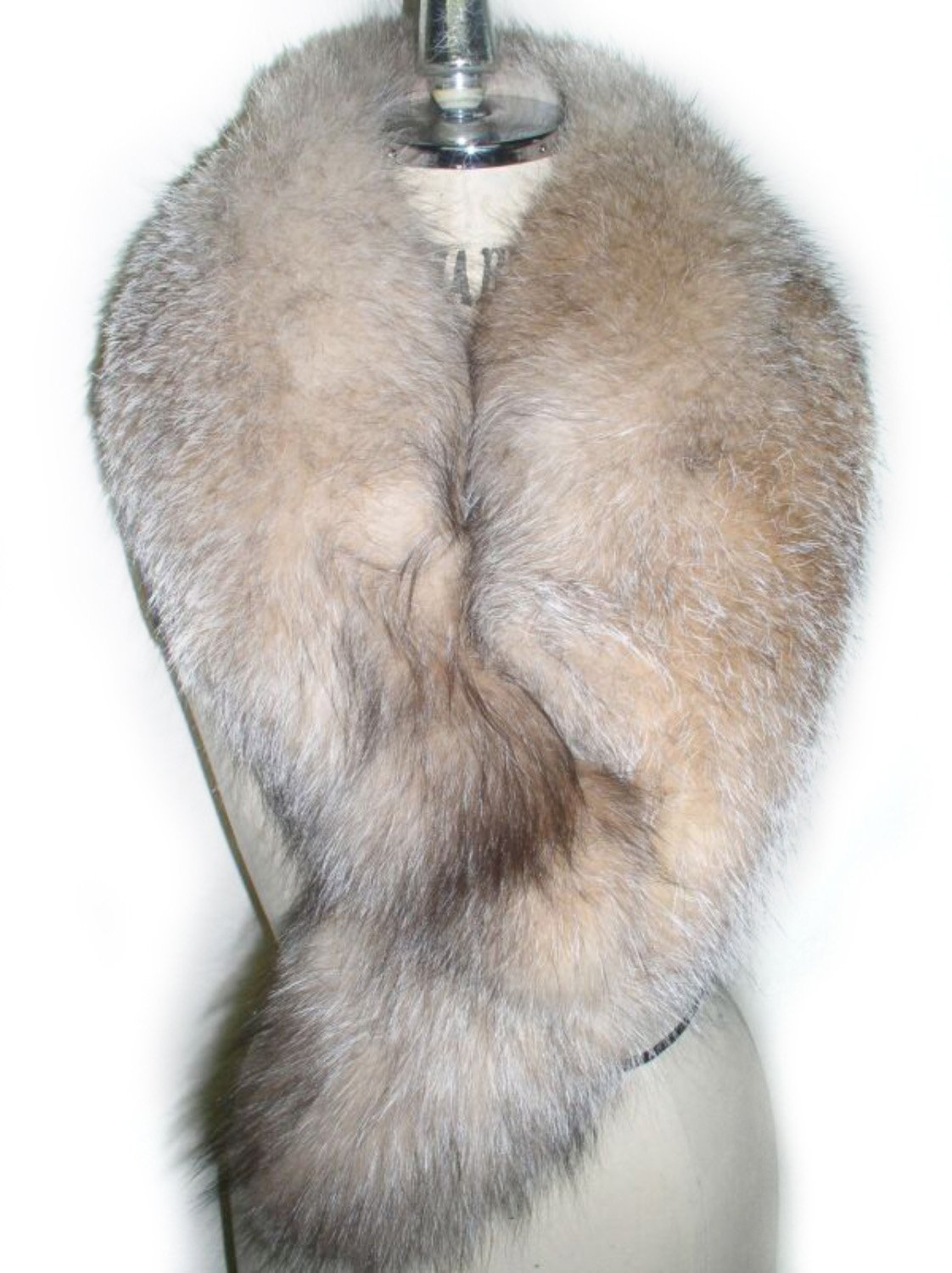 Fox Fur Clip-On Collar - Elegant & Warm Winter Fashion Accessory for Women | Perfect for Coats, Jackets & Evening Dresses