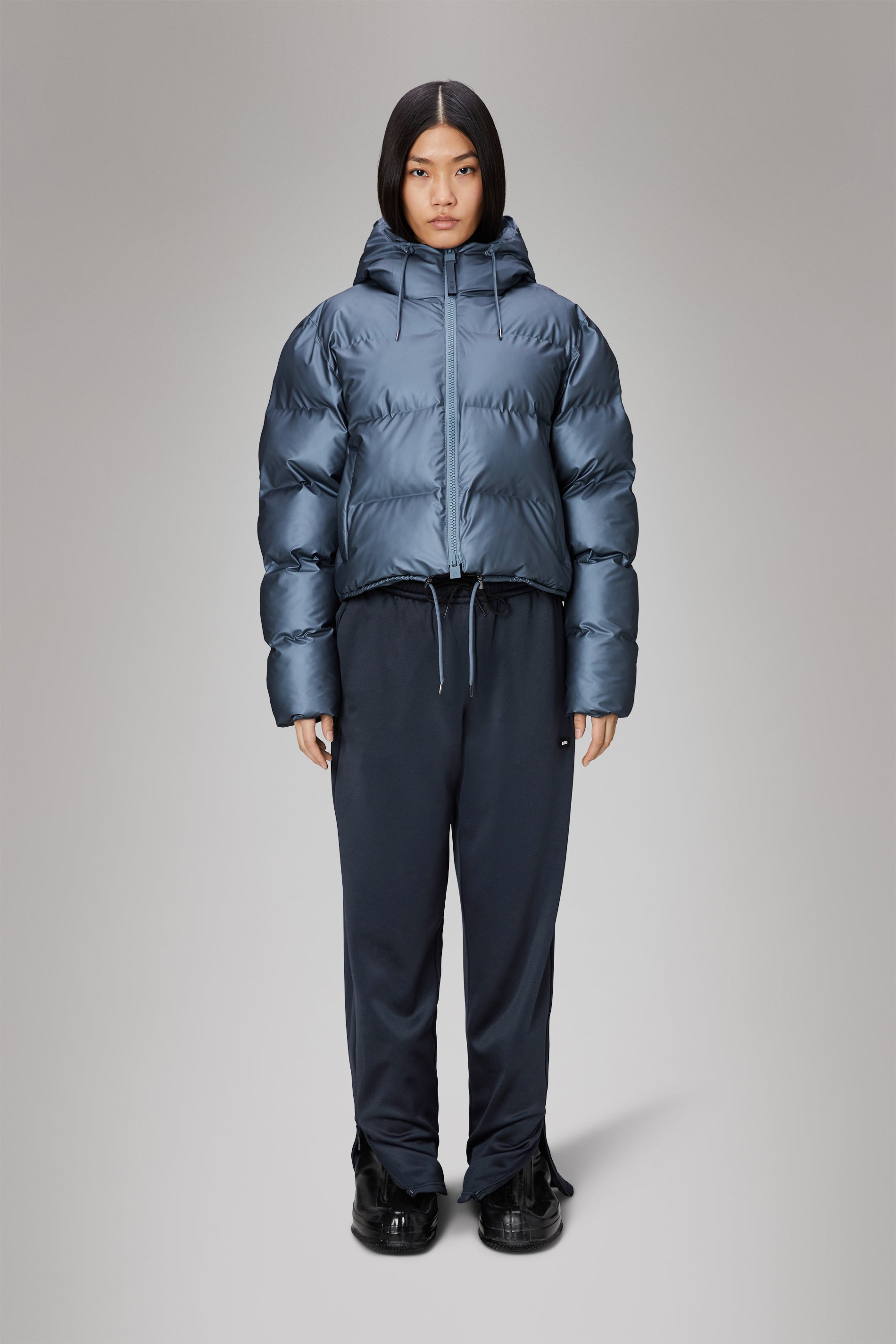 Alta Short Puffer Jacket for Women - Lightweight Winter Coat with Hood, Waterproof & Windproof - Perfect for Outdoor Activities, Hiking, and Cold Weather Fashion