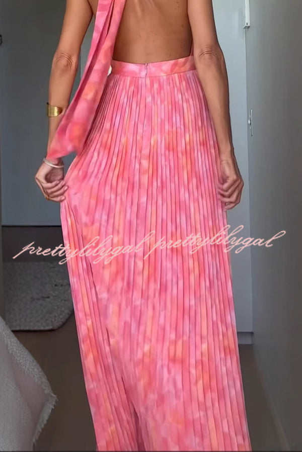 Stylish Floral Print Halter Neck Tie Pleated Maxi Dress for Women - Perfect for Beach Vacations, Summer Parties & Date Nights