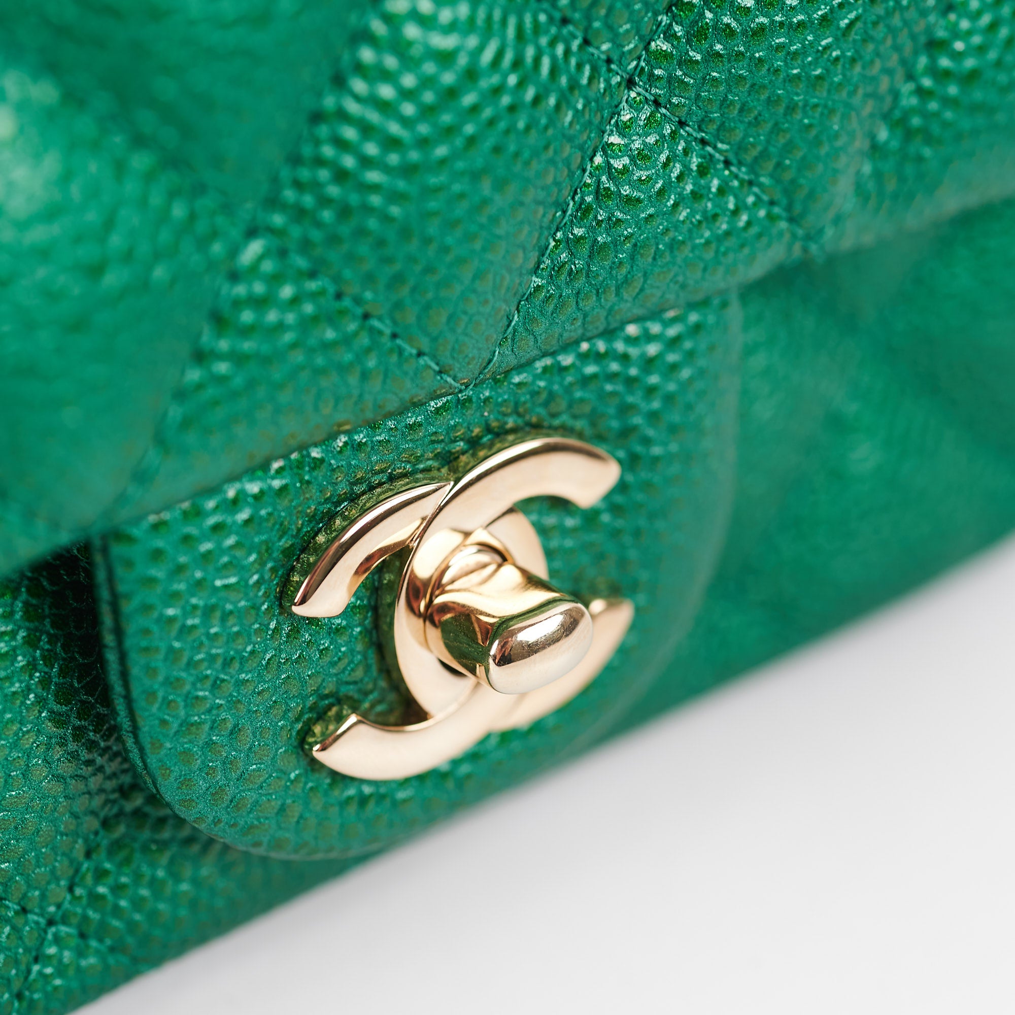 Chanel Quilted Caviar Mini Square Bag 18S Emerald Green - Luxury Crossbody Purse for Women, Perfect for Parties, Dating & Evening Events