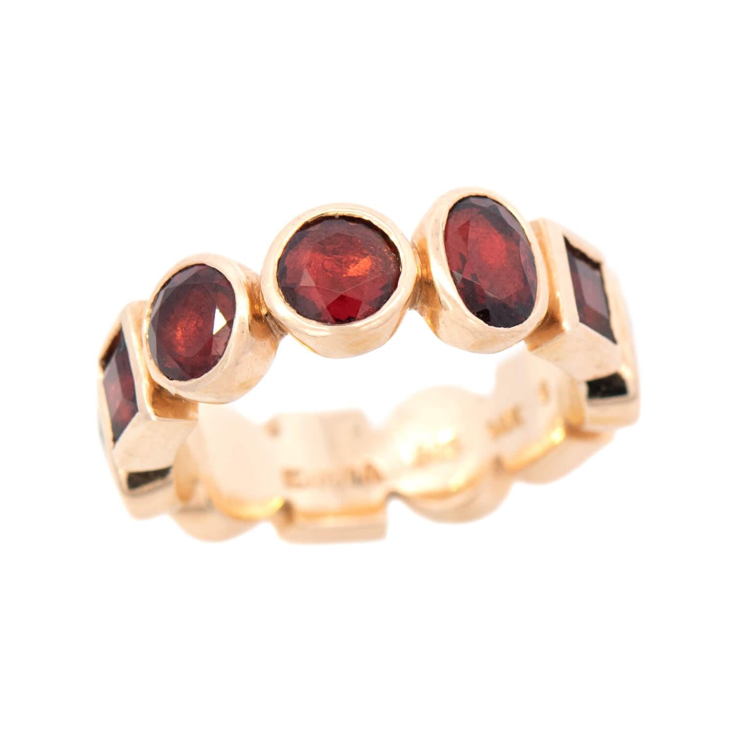 14K Gold Garnet Multi-Stone Ring for Women - Vintage Estate Jewelry - Perfect for Weddings, Anniversaries & Special Occasions