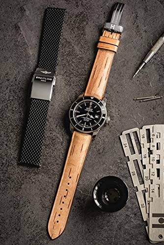 Hirsch Birch Vegan Watch Strap - Flexible Refined Birch Wood Watch Band with Premium Natural Rubber Core - Quick Release Leather-Free Watch Strap for Men & Women - Perfect for Eco-Friendly Fashion, Outdoor Adventures & Business Casual Wear
