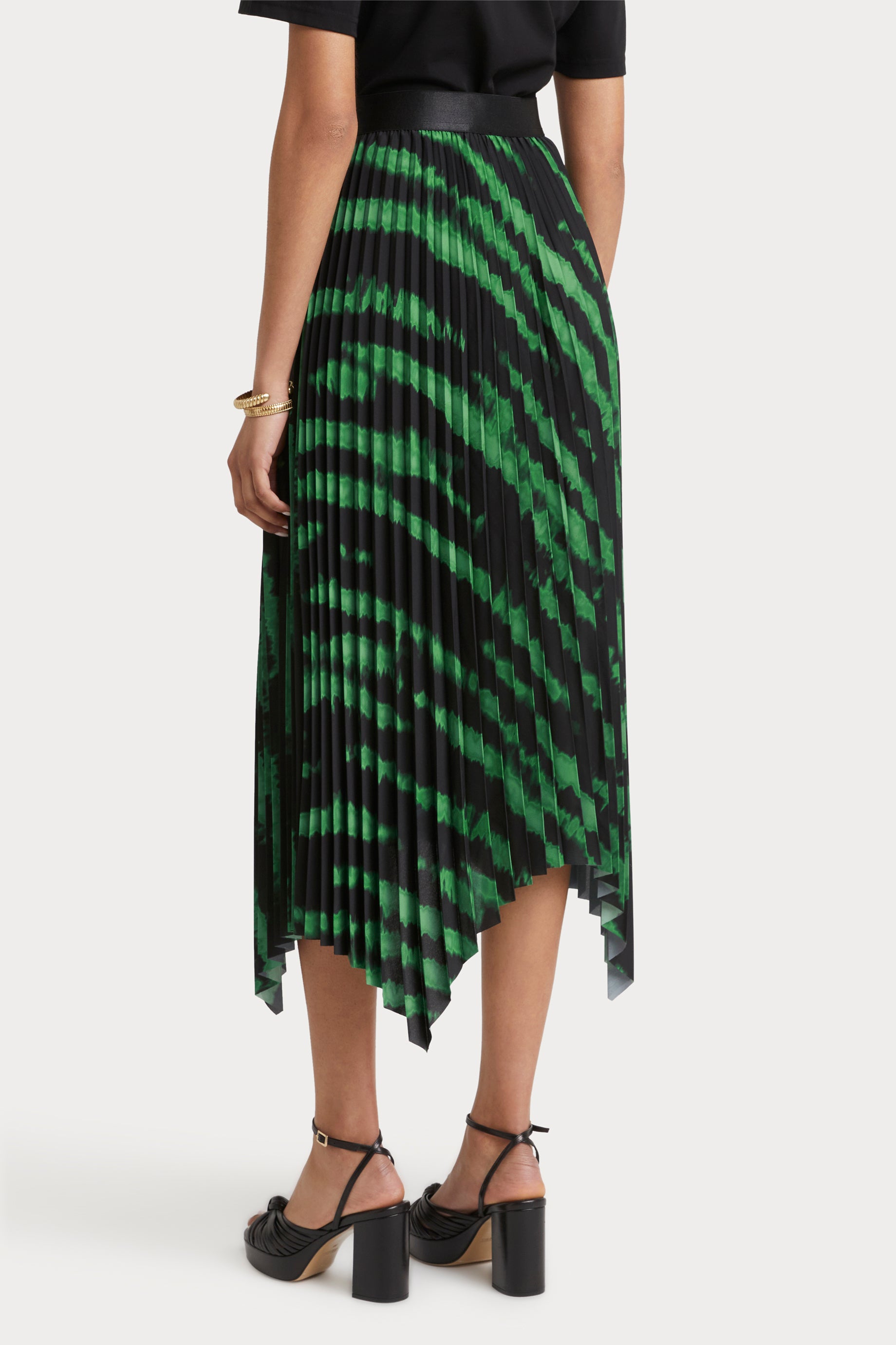 Stylish Husk Camilla Skirt with Floral Print - Perfect for Summer Outfits, Beach Vacations & Boho Fashion