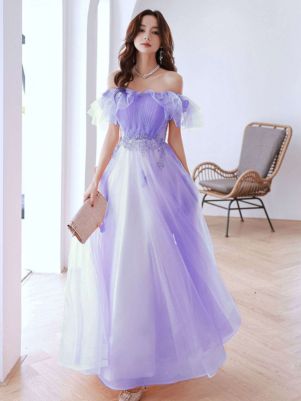 Elegant Pink Off-Shoulder Tulle Long Prom Dress for Women - Formal Evening Gown for Homecoming, Wedding, Quinceañera & Special Occasions