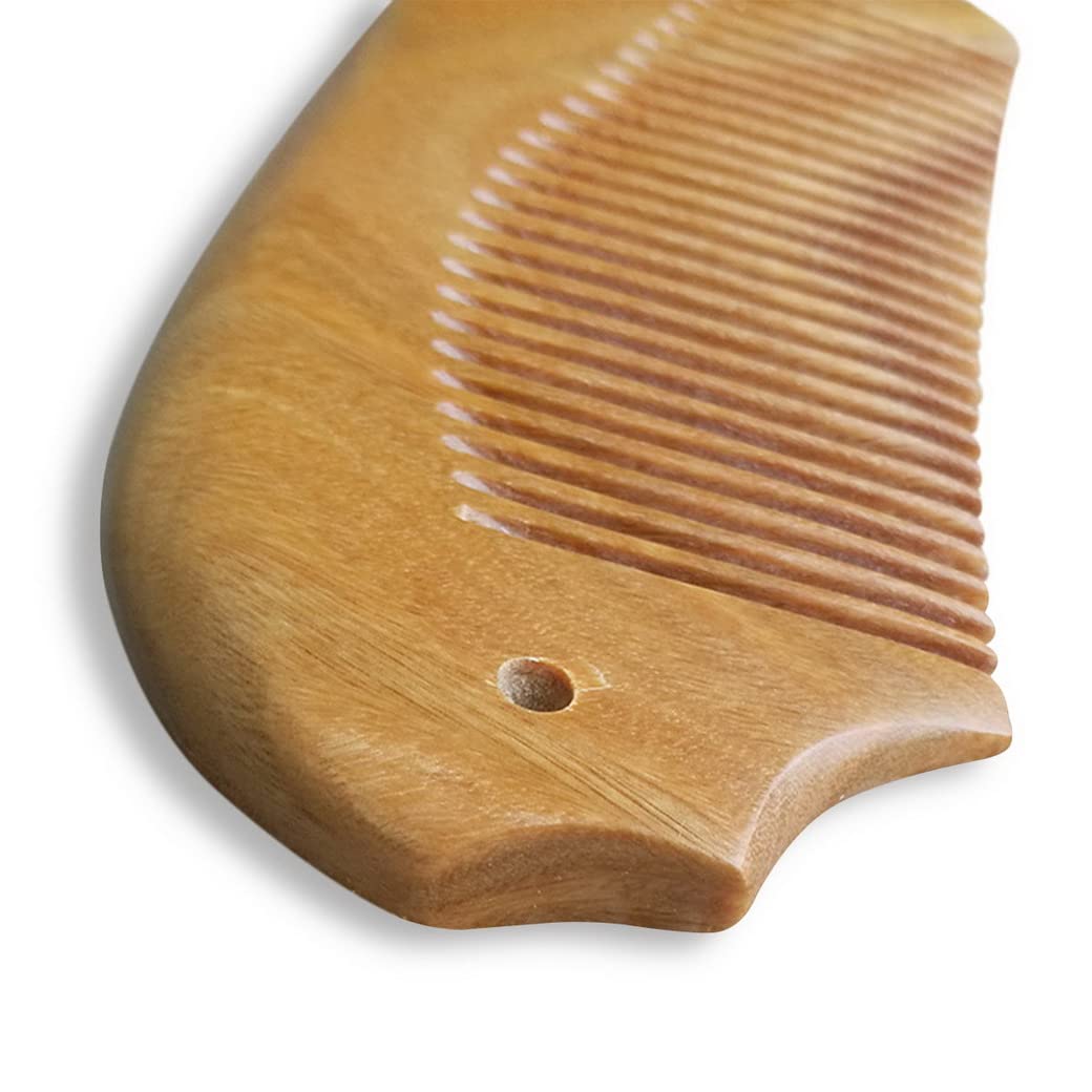 Natural Sandalwood Comb for Curly Hair - Wide Tooth Wooden Comb with Anti-Static & Massage Design, Hand-Carved Sandalwood Detangling Comb for Smooth & Healthy Hair - Perfect for Daily Hair Care, Travel & Gifting