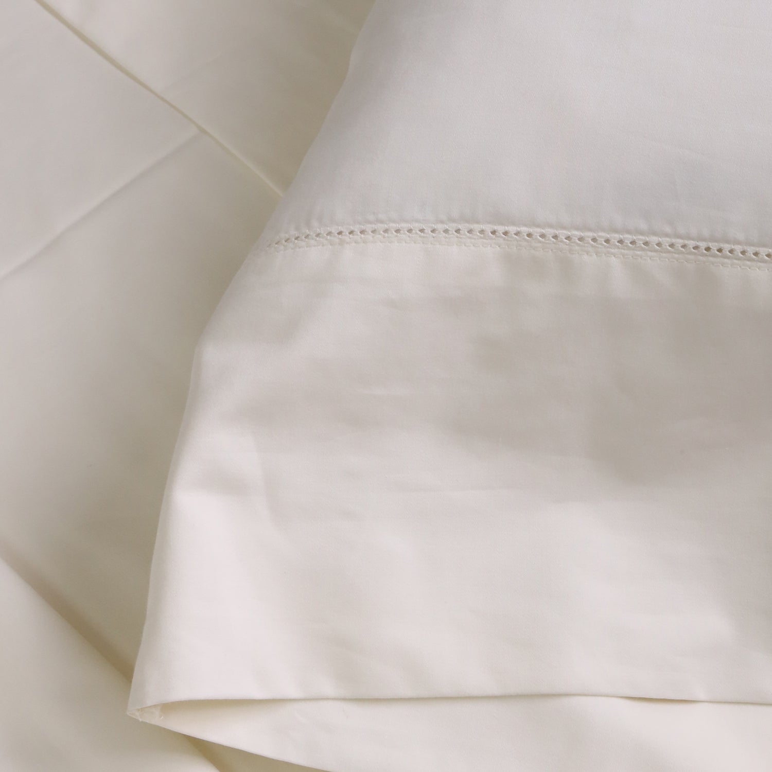 Premium Classico Hemstitch Cotton Sateen Fabric Swatches - Soft & Durable for Quilting, Upholstery, and DIY Home Decor Projects