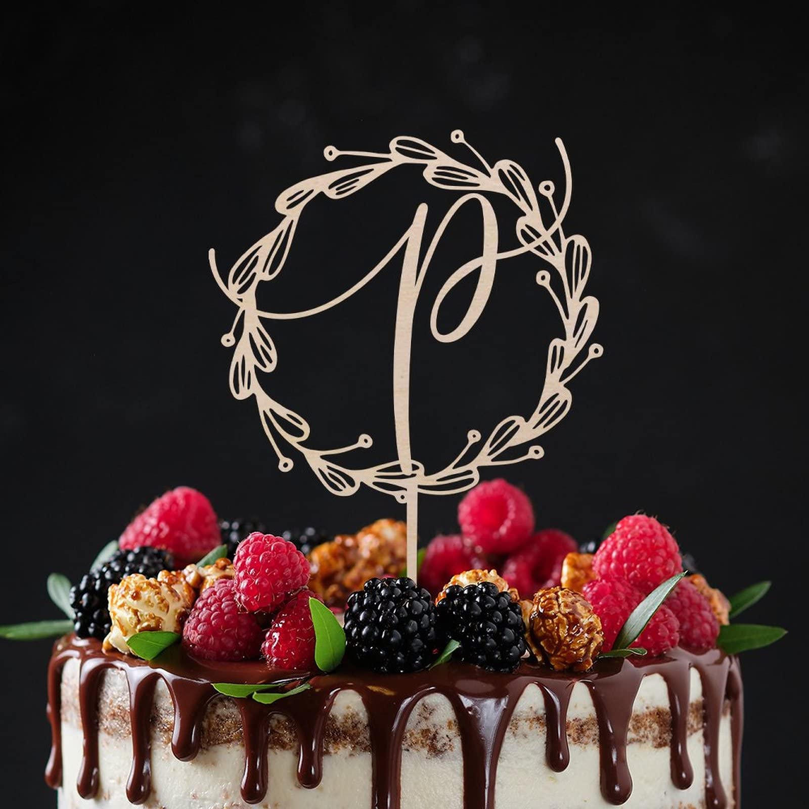 Personalized Wooden Monogram Cake Topper - Rustic Wreath Letter P for Wedding & Birthday Cake Decoration - Handmade Custom Initial Cake Decor (Design 07) | Perfect for Rustic Weddings, Birthday Parties & Anniversary Celebrations