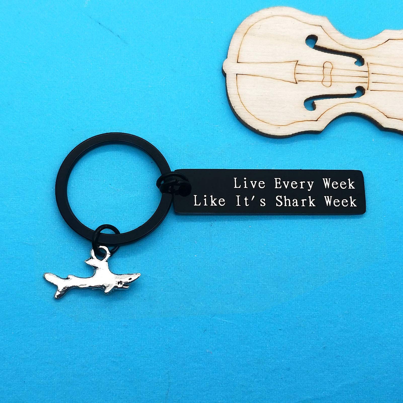Shark Keychain - Unique Shark Lover Gift for Men, Women, Kids | Perfect for Shark Week, Diving Enthusiasts & Marine Life Fans | Great for Backpacks, Keyrings & Gifts