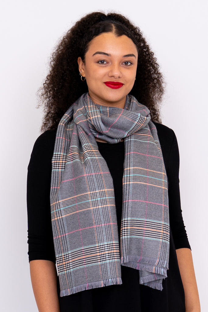Light Grey Tartan Cozy Scarf - Soft Winter Fashion Accessory for Women & Men | Perfect for Cold Weather, Office & Outdoor Activities