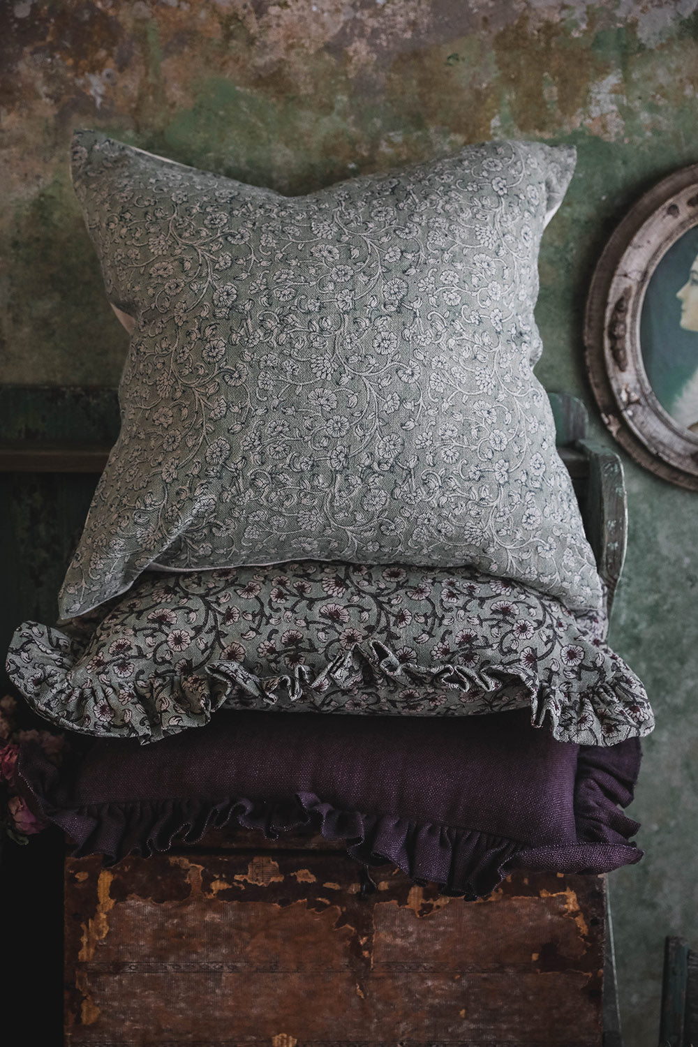 Handmade Linen Block Printed Pillow Cover No. 0232 - Bohemian Home Decor for Living Room, Bedroom & Sofa
