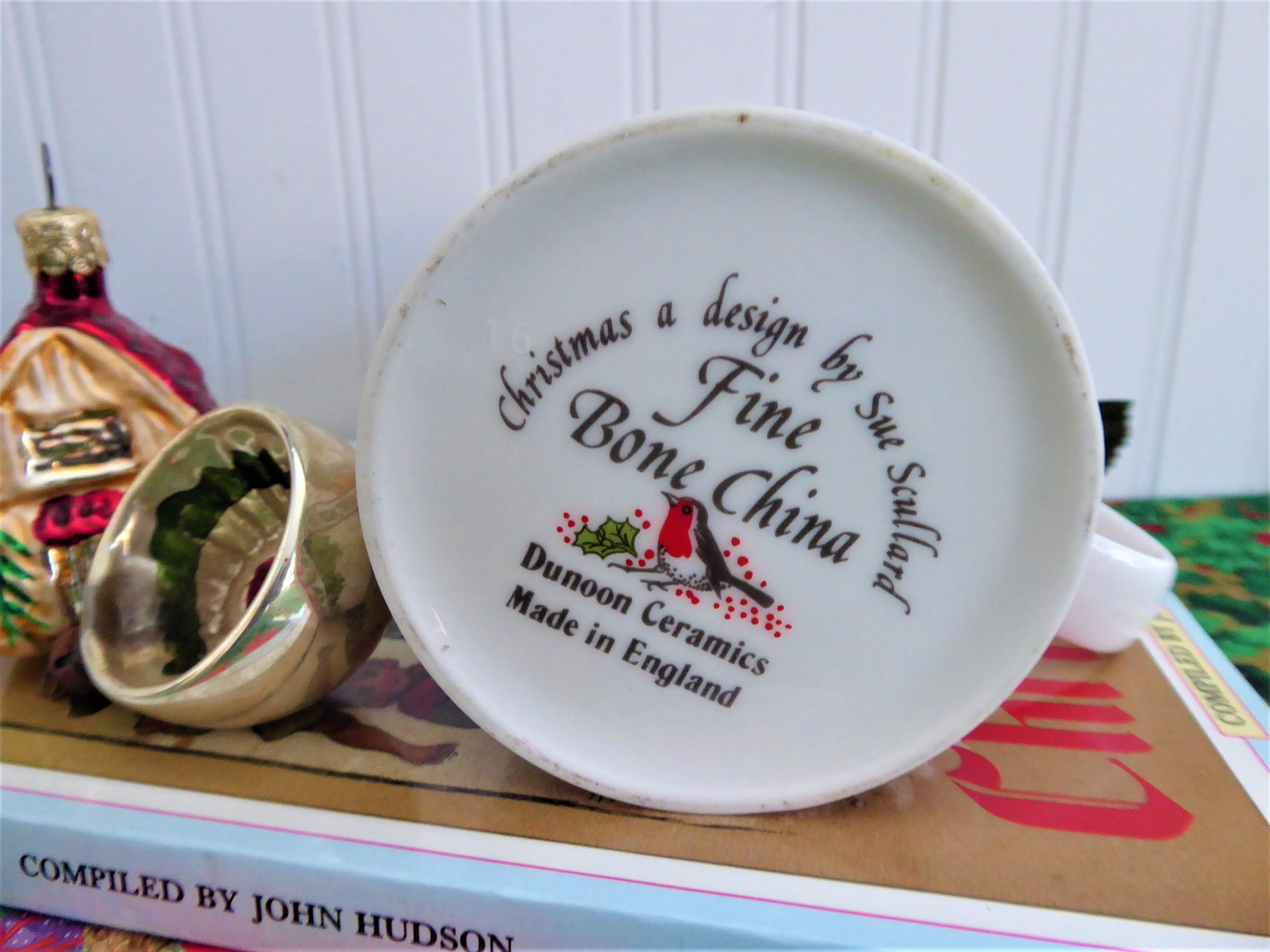Dunoon Christmas Mug - Sue Scullard Snowy English Village Bone China Tea Cup | Holiday Gift, Winter Home Decor, Cozy Hot Drinkware for Cocoa & Tea Lovers