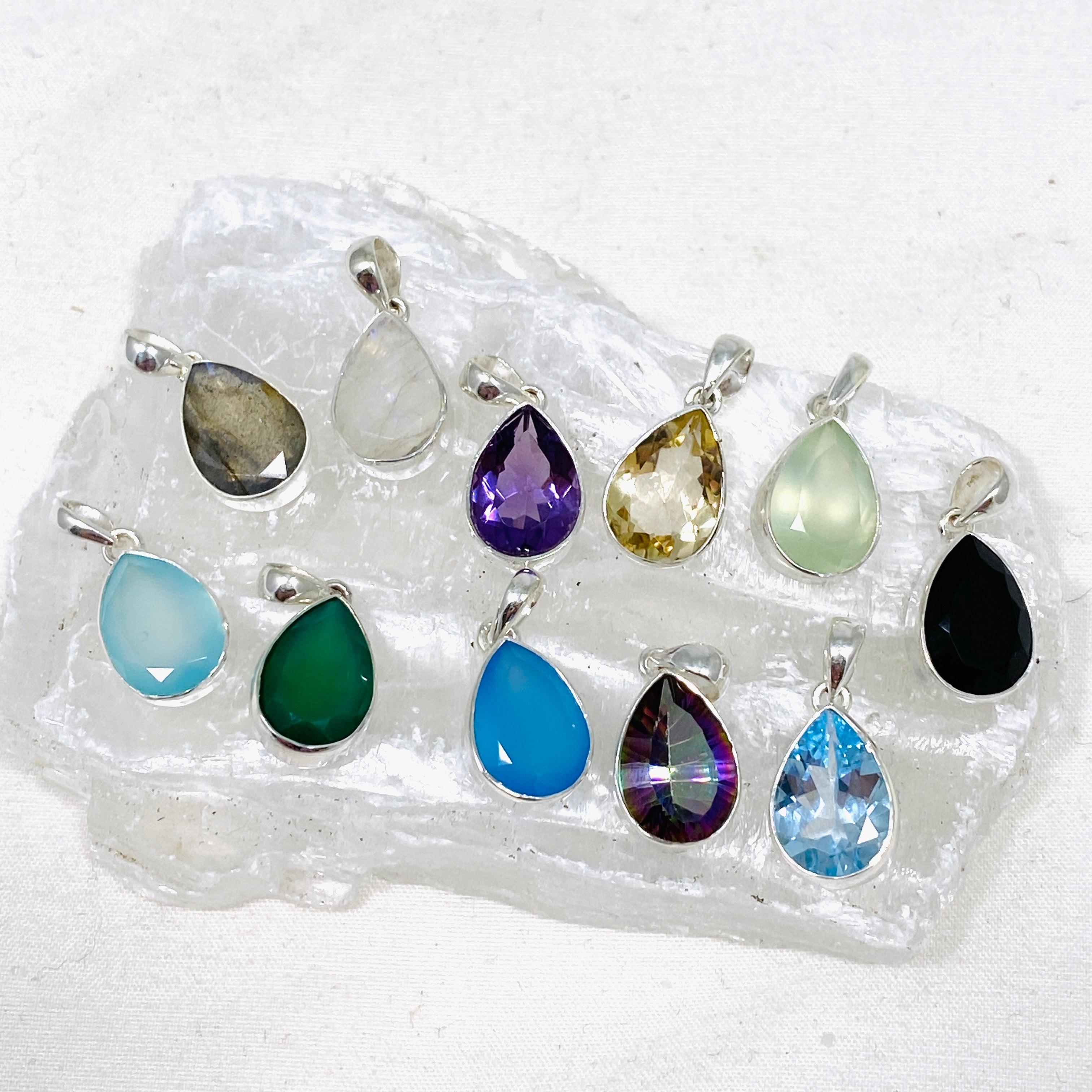 Faceted Teardrop Pendant Necklace G2125 - Elegant Crystal Drop Jewelry for Women, Perfect for Weddings, Parties & Special Occasions