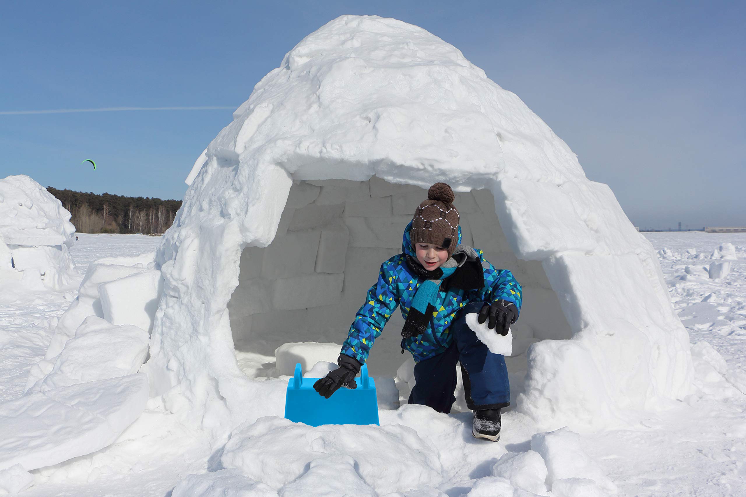 Premium Snow Brick Maker Kit - Build Igloos, Forts & Snow Castles - Durable Outdoor Winter & Sand Toys for Kids & Adults - Perfect for Snow Play, Beach & Sandbox Activities (Red/Blue)