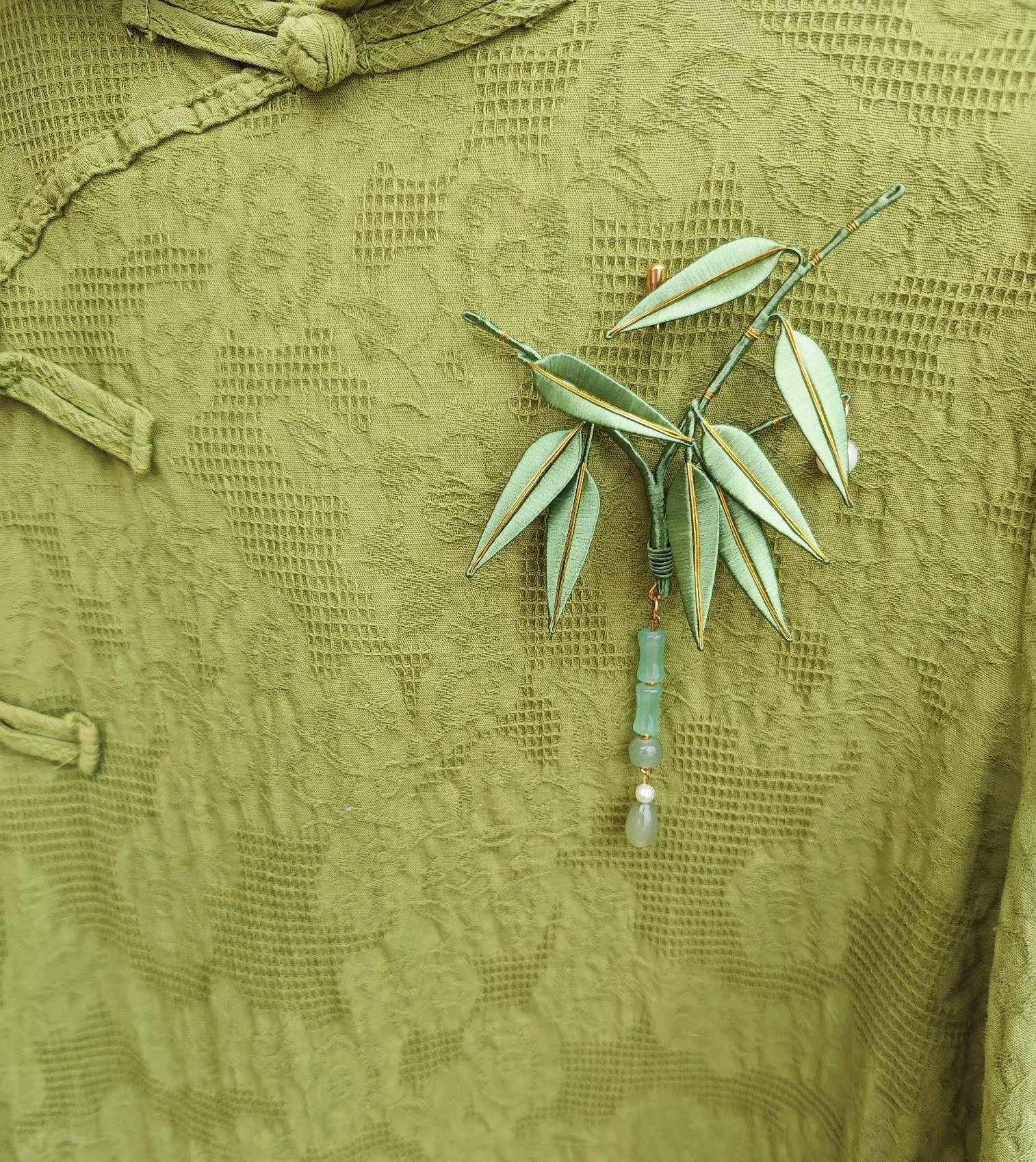 Handmade Bamboo Leaf Silk Brooch - Elegant Floral Pin for Women, Fashion Accessories for Dresses, Jackets & Scarves - Perfect for Weddings, Parties & Office Wear