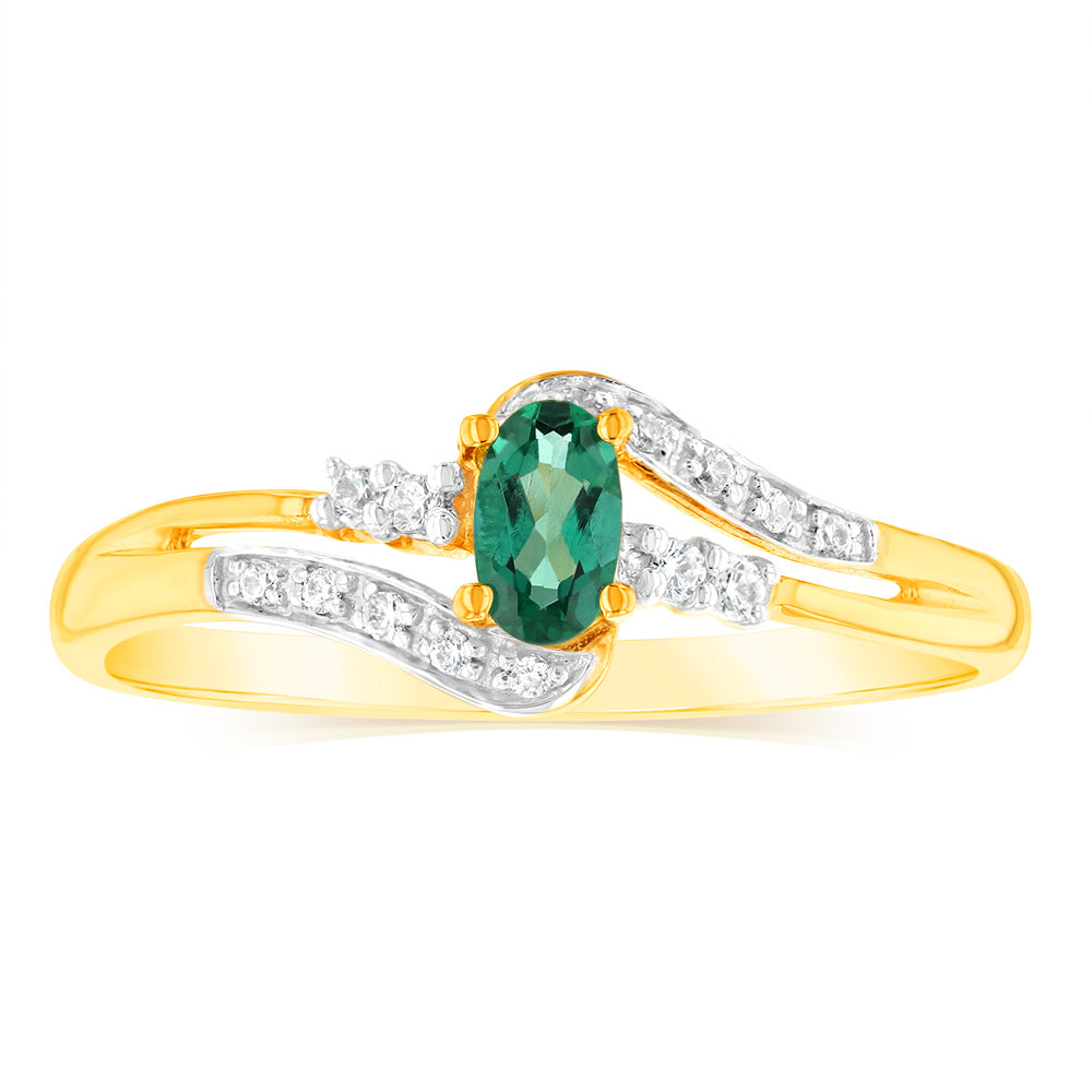 0.26 Carat 9K Yellow Gold Emerald & 14 Cubic Zirconia Ring for Women - Elegant Birthstone Jewelry Gift for Anniversary, Engagement & Special Occasions