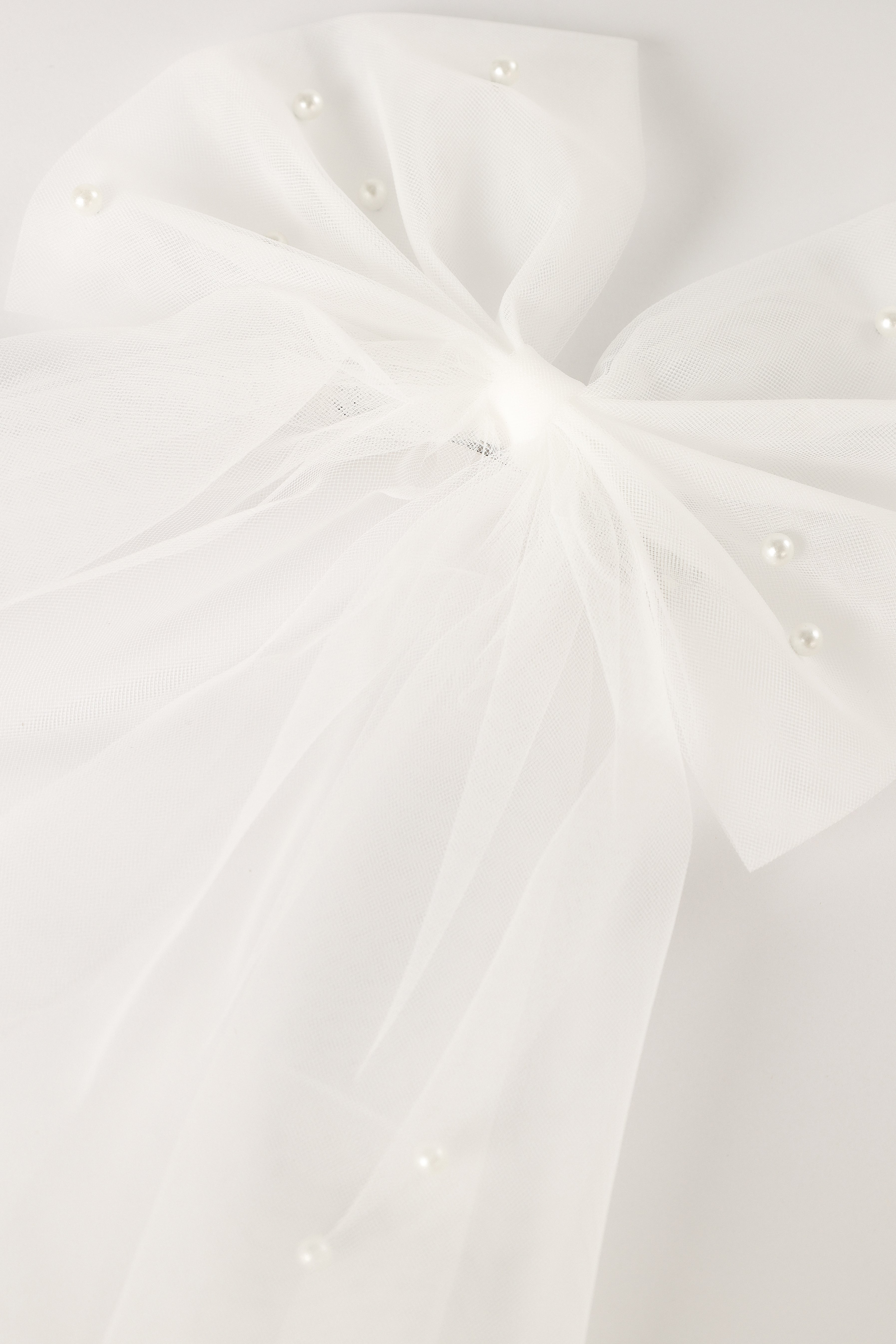 Elegant White Hair Bow for Women & Girls - Perfect for Weddings, Parties & Everyday Accessories