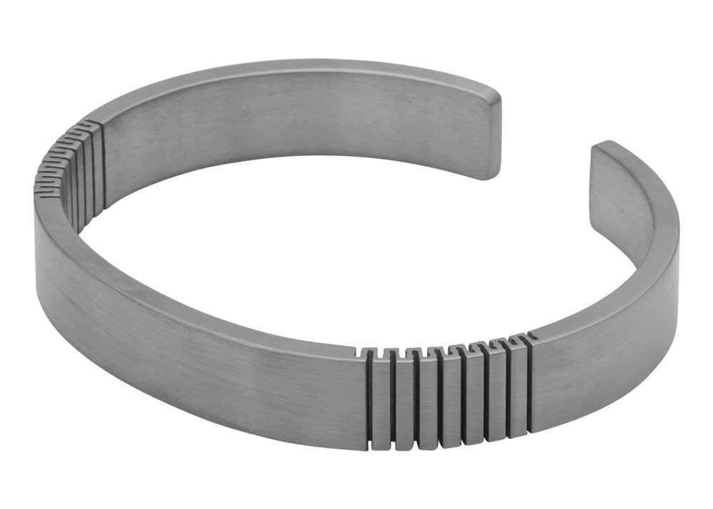 QRAY Q2 Pure Titanium Golf & Athletic Bracelet for Men & Women - 100% Hypoallergenic C-Shaped Wellness Jewelry - Perfect for Golf, Sports & Everyday Wear