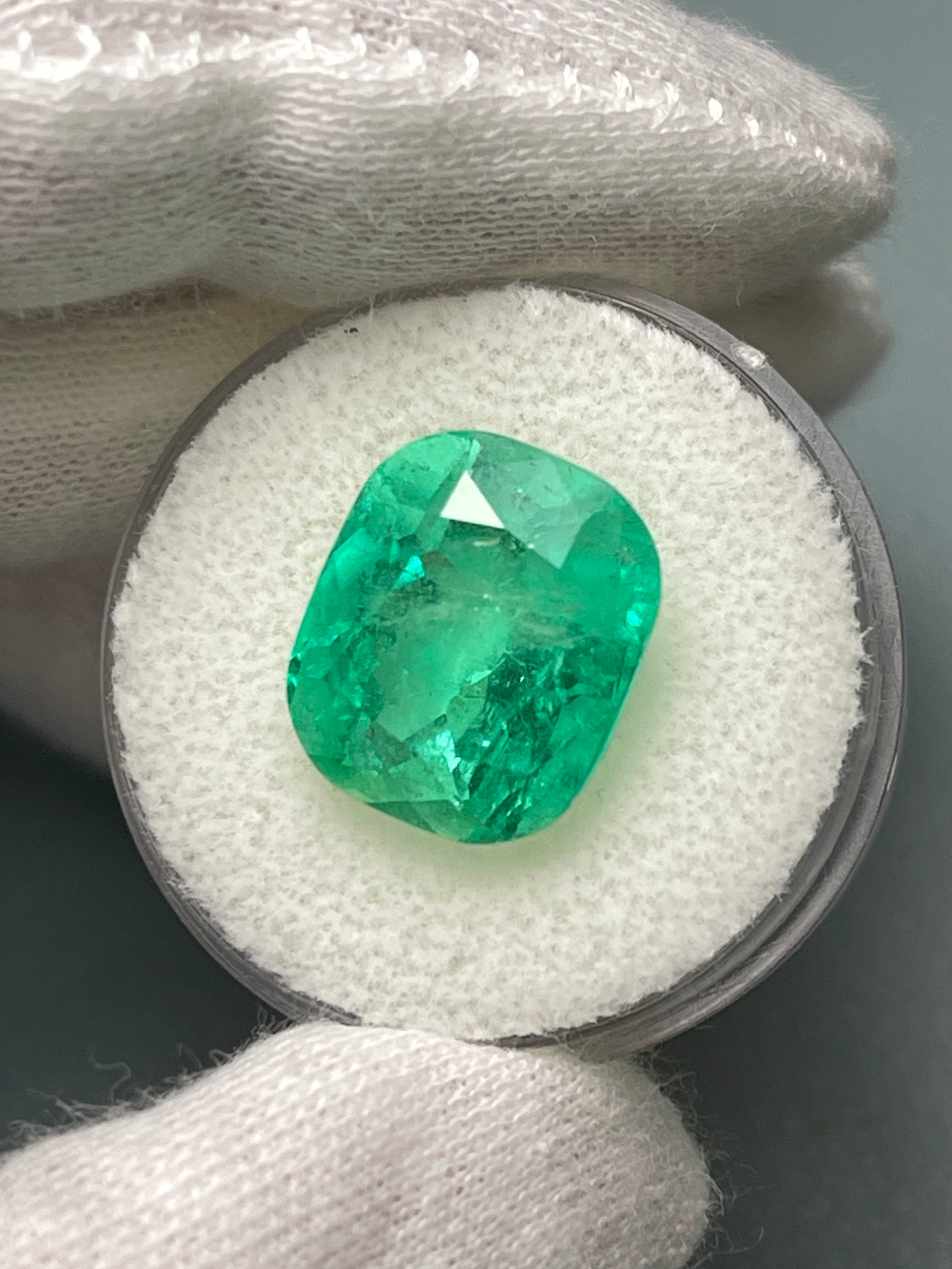 9.23 Carat 14x12mm Muzo Yellowish Green Natural Loose Colombian Emerald Cushion Cut Gemstone for Jewelry Making, Engagement Rings & Luxury Gifts