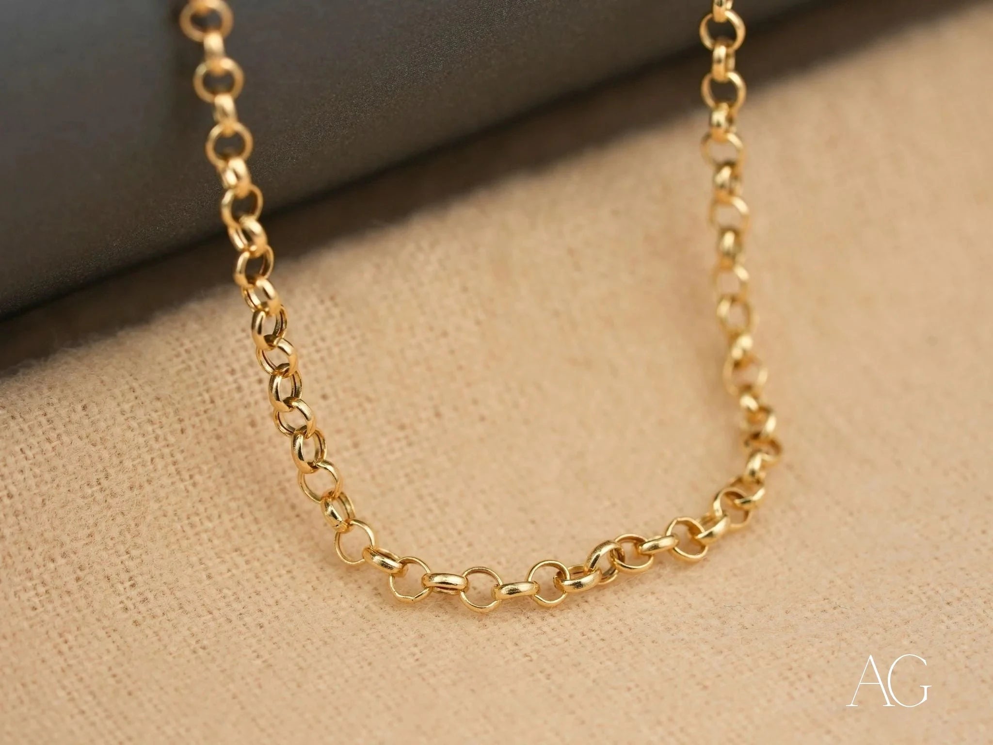 18K Gold Rolo Chain Necklace - 2.7mm Classic Round Link Design for Women, Men | Perfect for Layering, Gift Giving & Everyday Wear