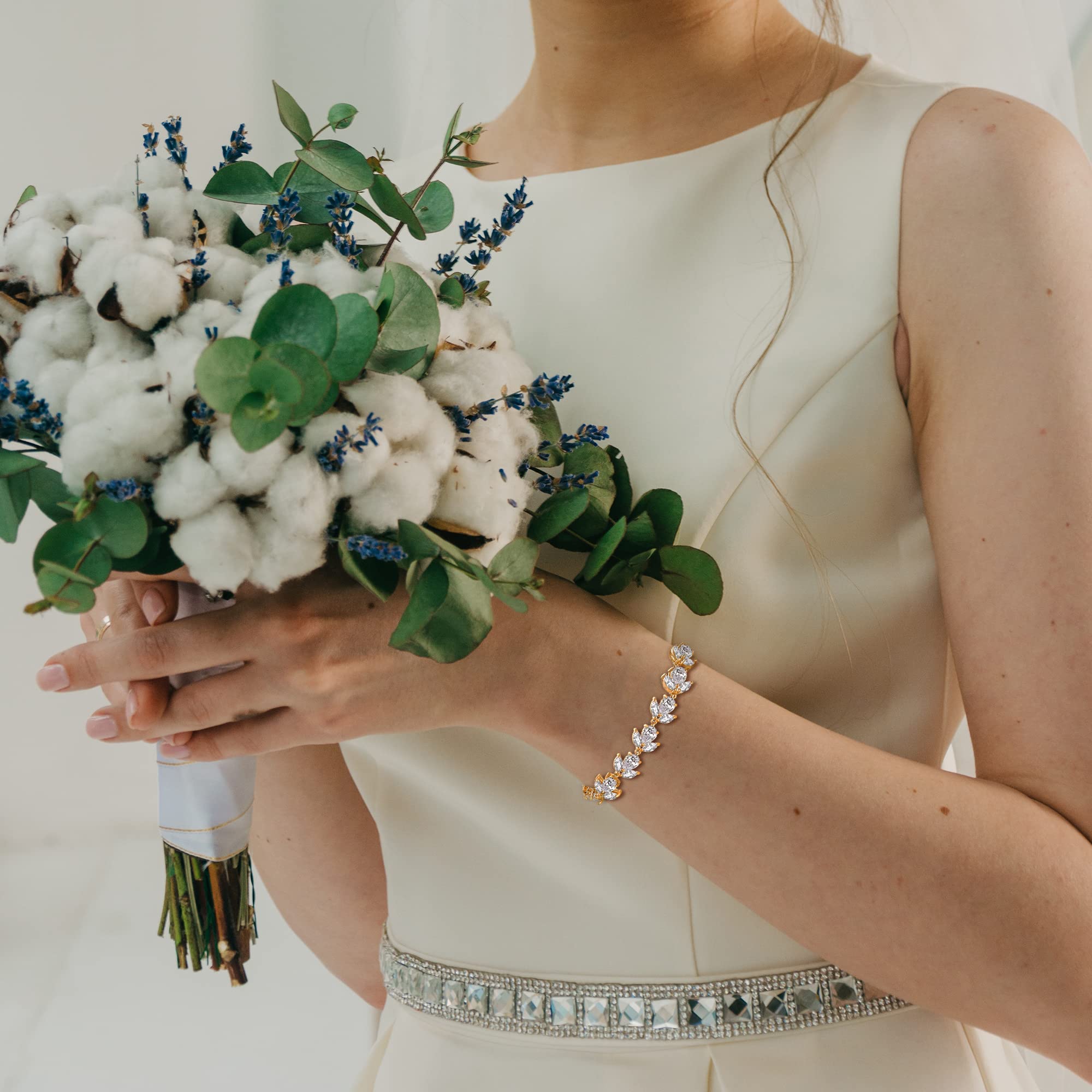 Elegant Marquise Teardrop Cubic Zirconia Tennis Bracelet - Silver/Gold/Rose Gold Plated Wedding & Prom Jewelry for Brides, Bridesmaids & Women | Perfect for Formal Events, Anniversaries & Special Occasion Gifts