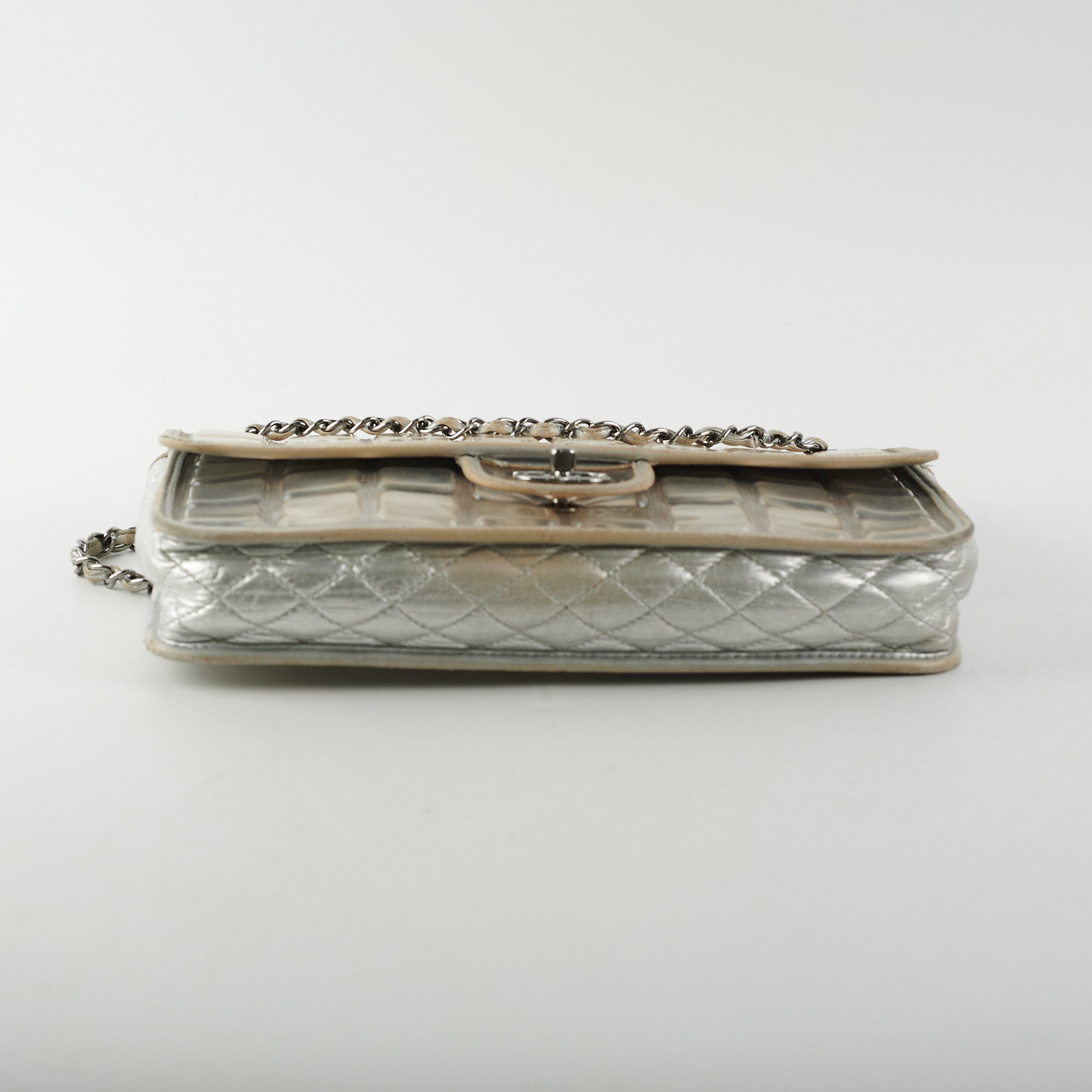 Chanel CC Turnlock Ice Cube Flap Bag in Silver - Luxury Crossbody Purse for Women, Perfect for Evening Parties & Date Nights