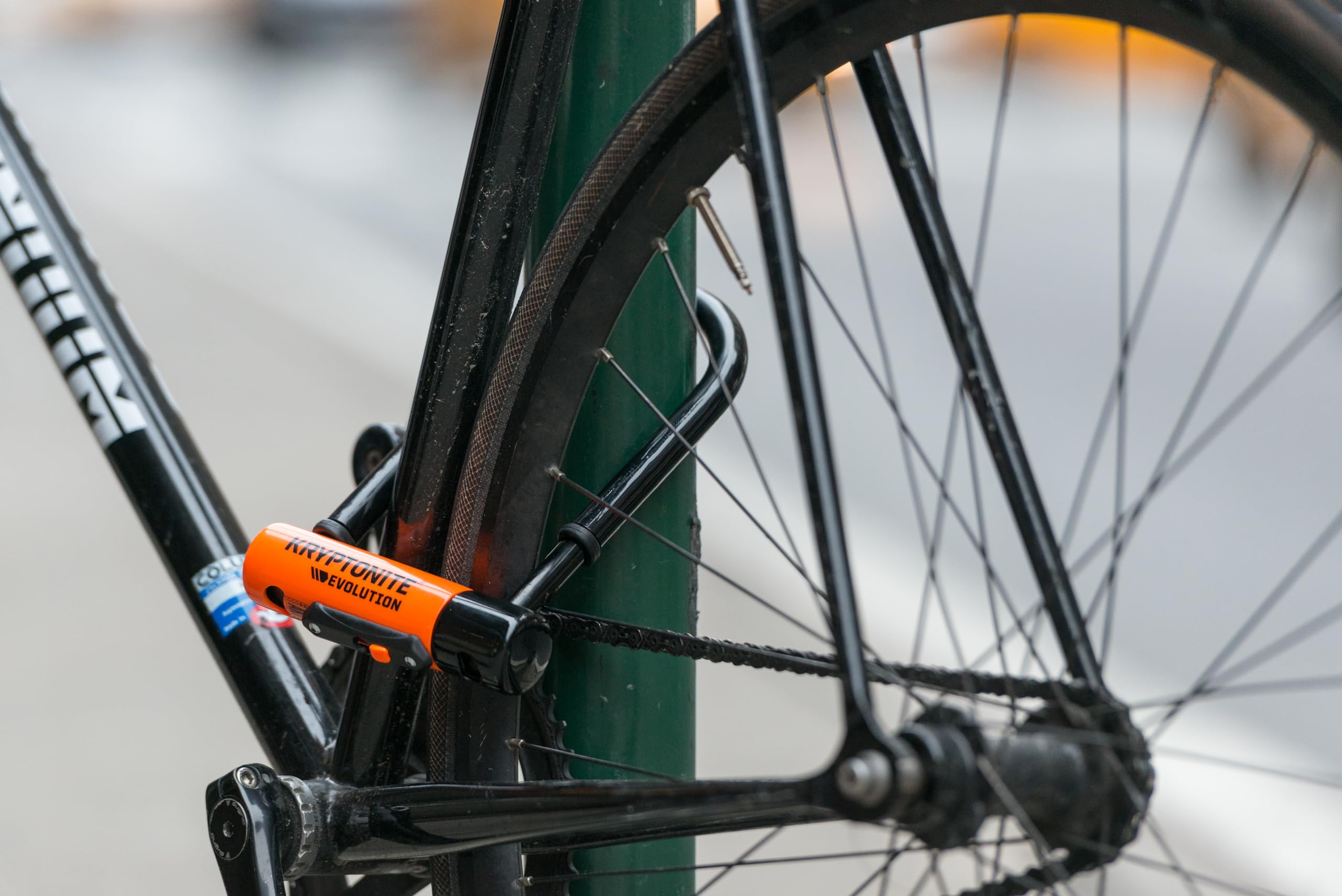 Kryptonite Evolution Mini-9 Bike U-Lock - 14mm Heavy Duty Anti-Theft Bicycle Lock with Mounting Bracket & Keys - Sold Secure Gold Certified High Security U-Lock for E-Bike, Scooter, Road & Mountain Bikes - Perfect for Urban Commuting, Campus Security & Outdoor Cycling