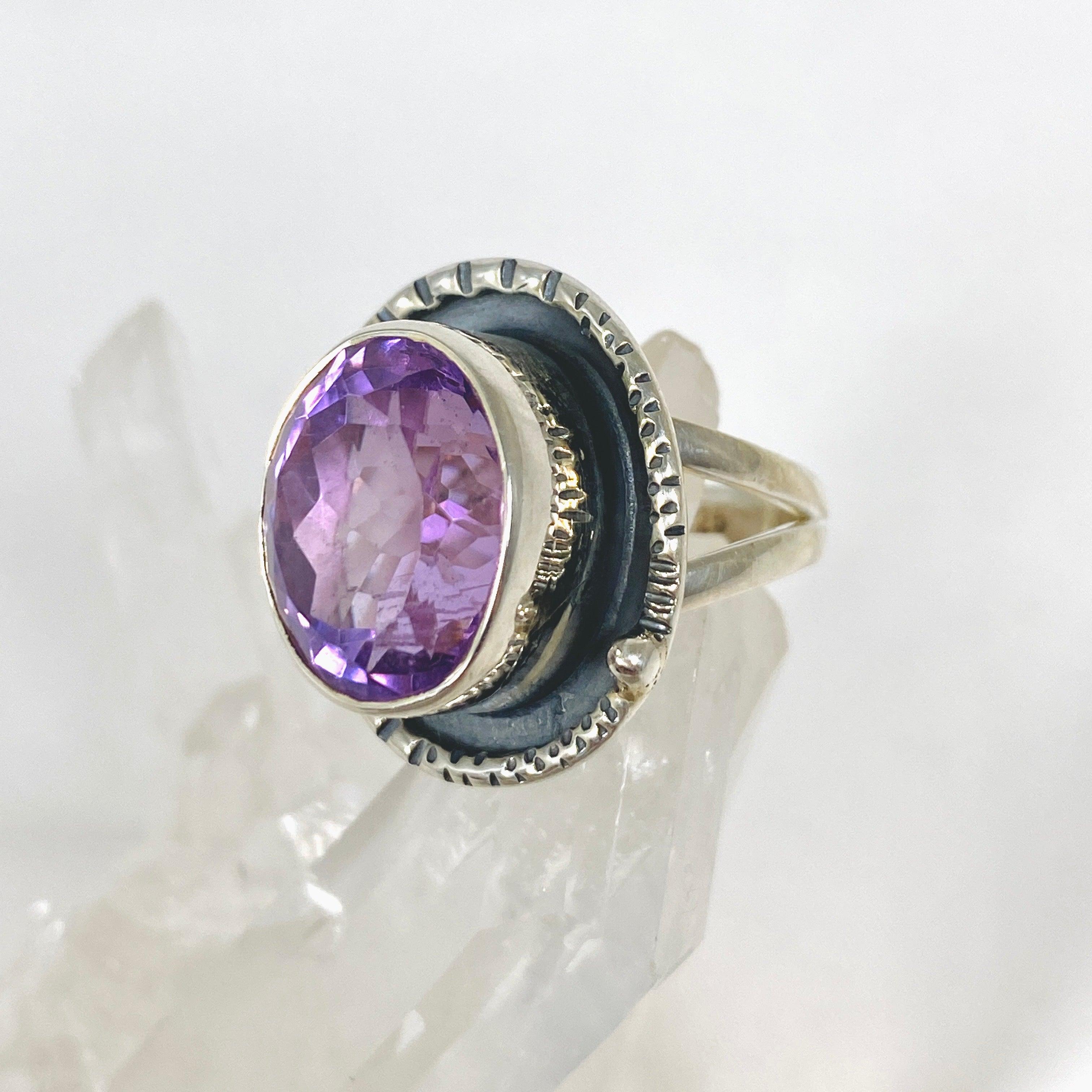 Amethyst Oval Ring for Women - Sterling Silver Detailed Size 6 - KRGJ2955 - Perfect for Weddings, Anniversaries & Everyday Elegance