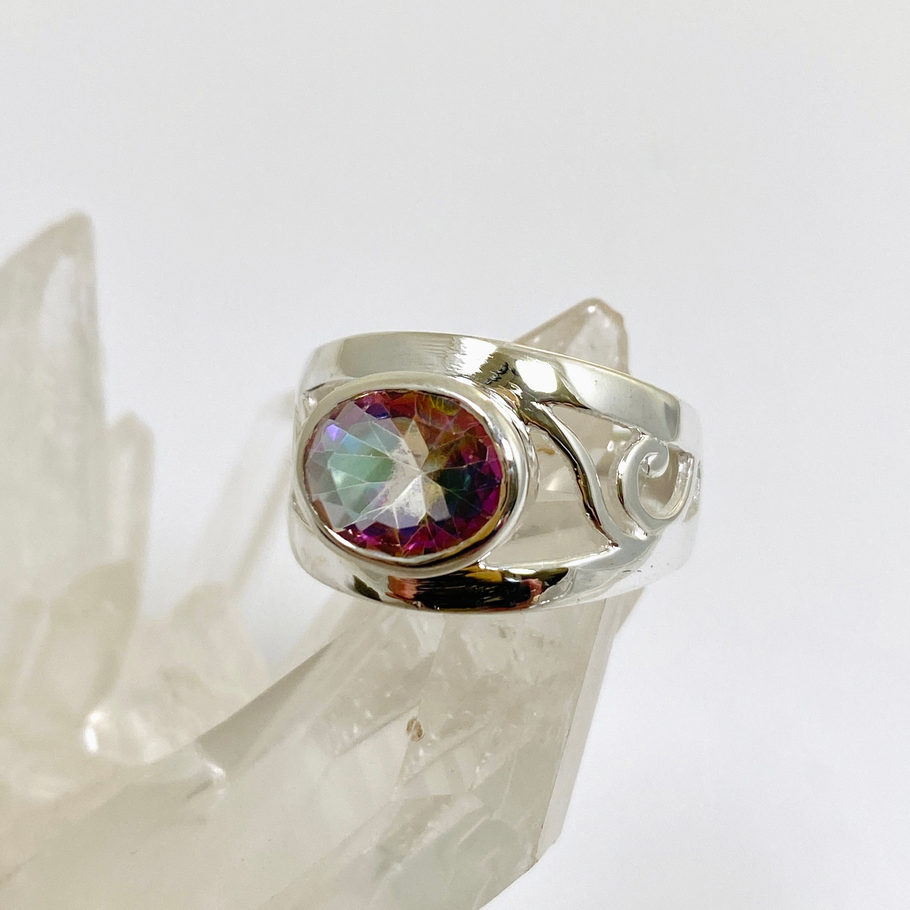 Elegant Mystic Topaz Oval Faceted Boho Ring R3820 - Perfect for Bohemian Style, Wedding, Party & Everyday Wear